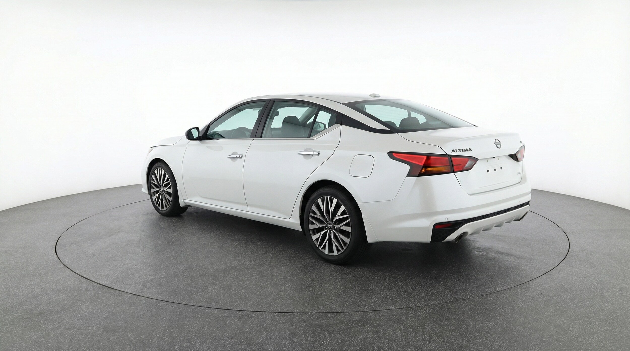 Thumbnail: 2025 Nissan Altima - 5