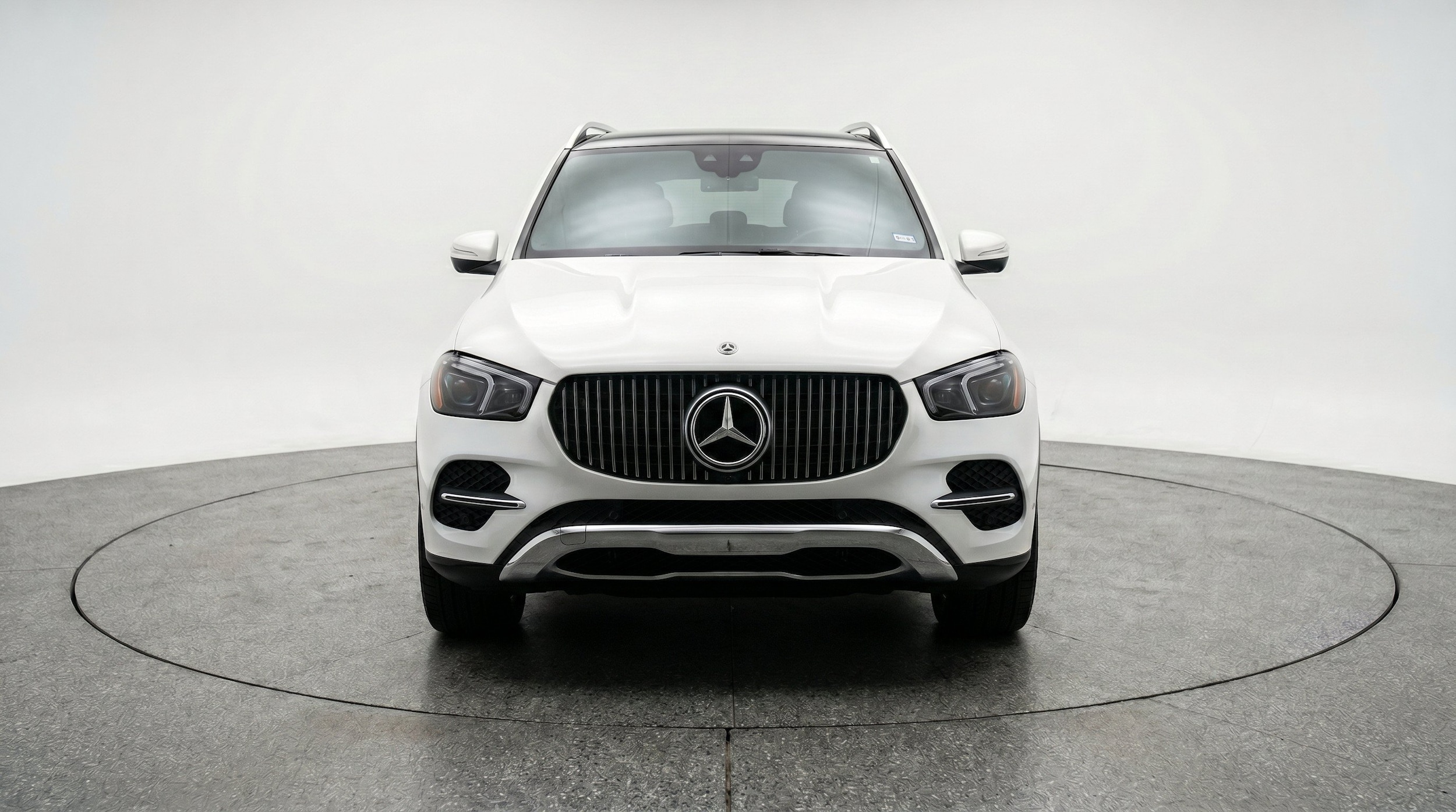 Thumbnail: 2026 Mercedes-Benz GLE - 2