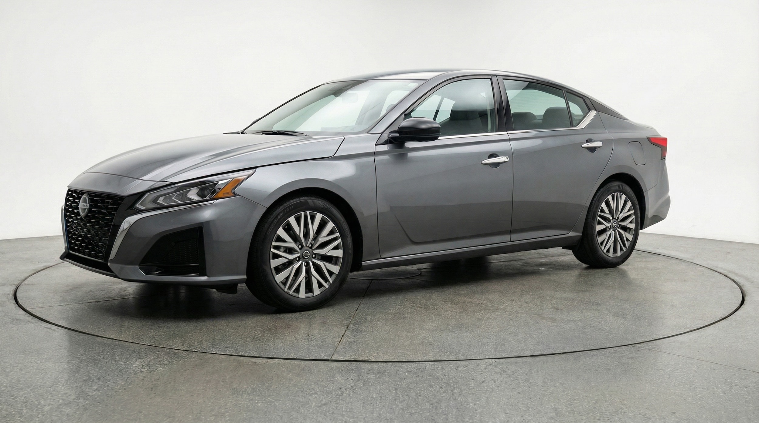 Thumbnail: 2025 Nissan Altima - 3