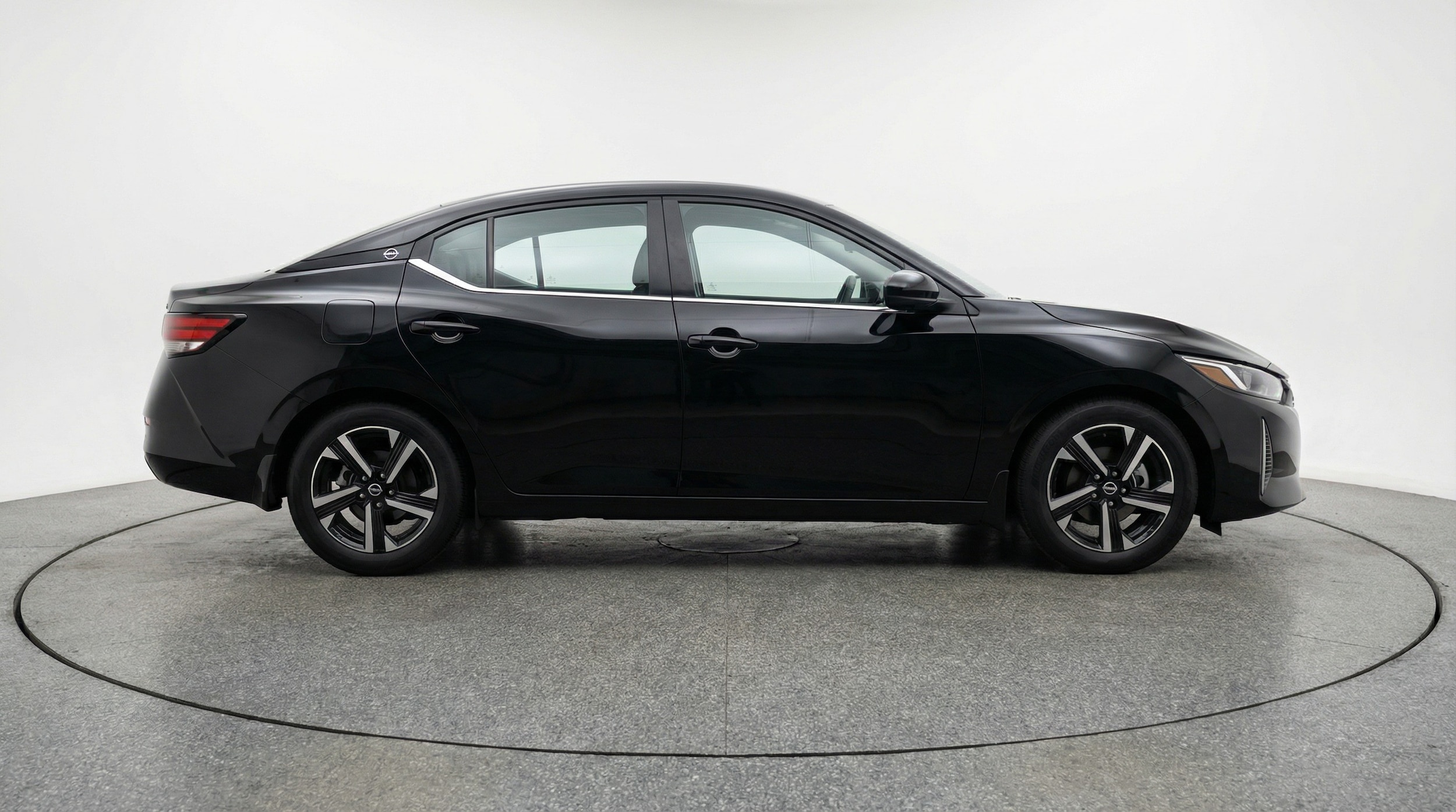 Thumbnail: 2025 Nissan Sentra - 8