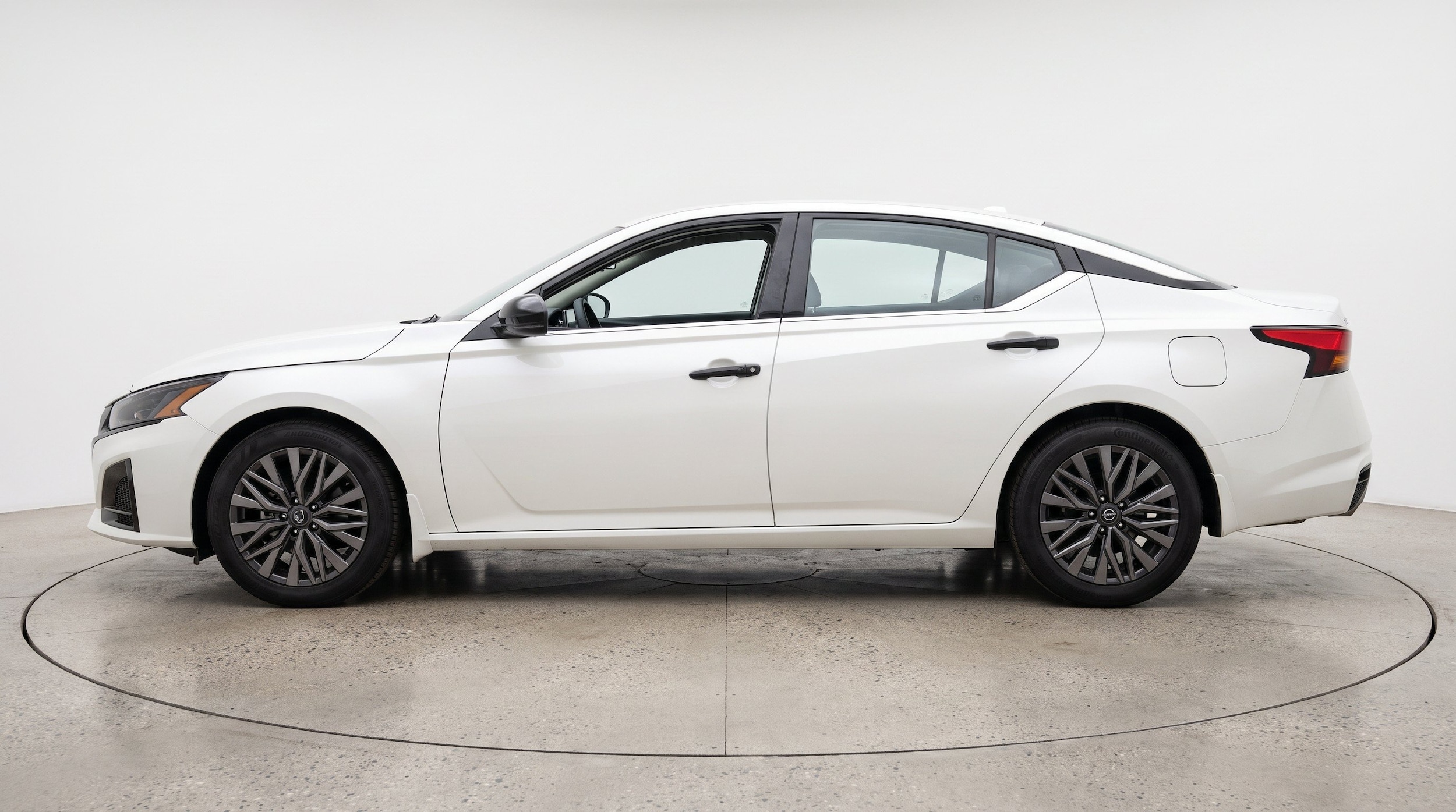 Thumbnail: 2025 Nissan Altima - 5