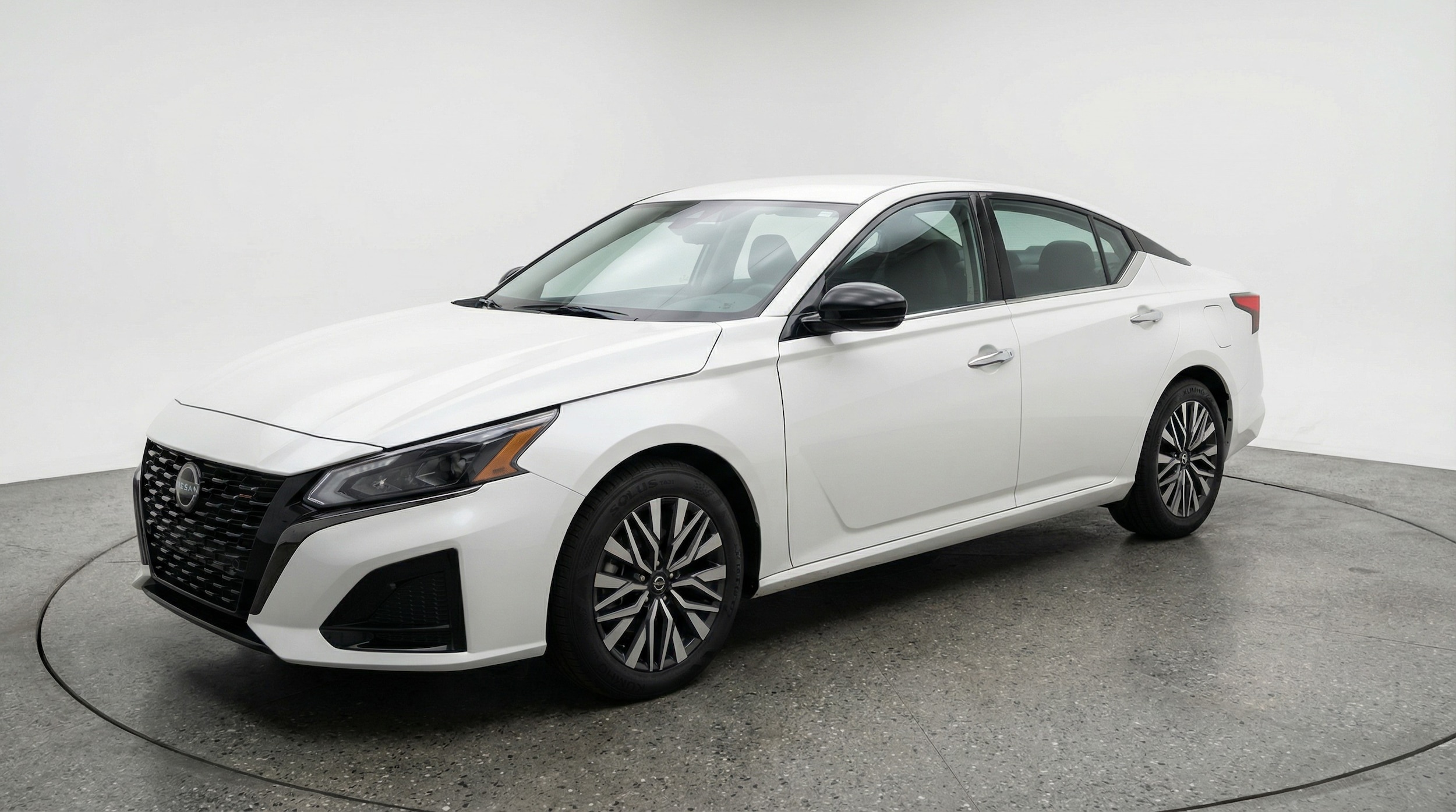 Thumbnail: 2025 Nissan Altima - 3