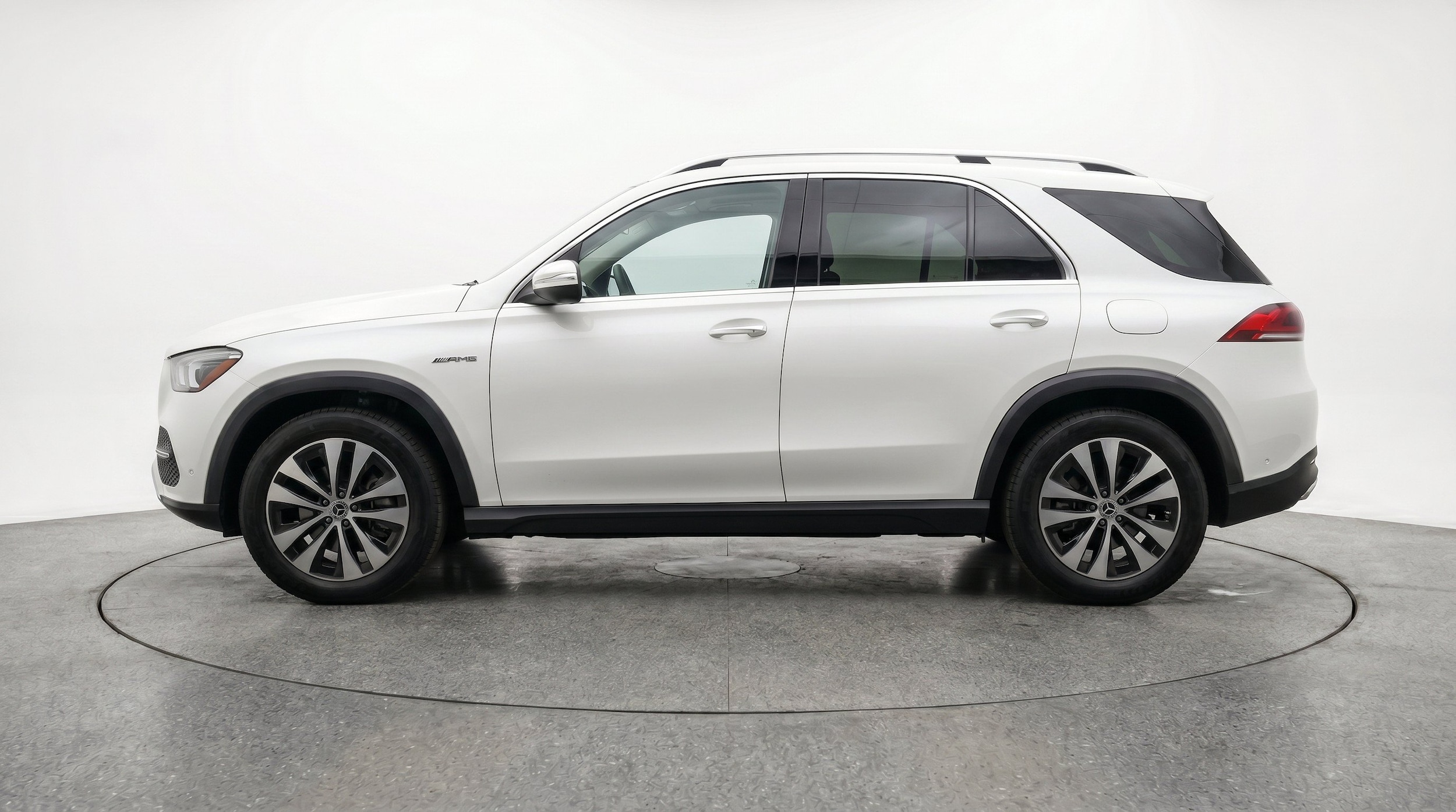 Thumbnail: 2026 Mercedes-Benz GLE - 5