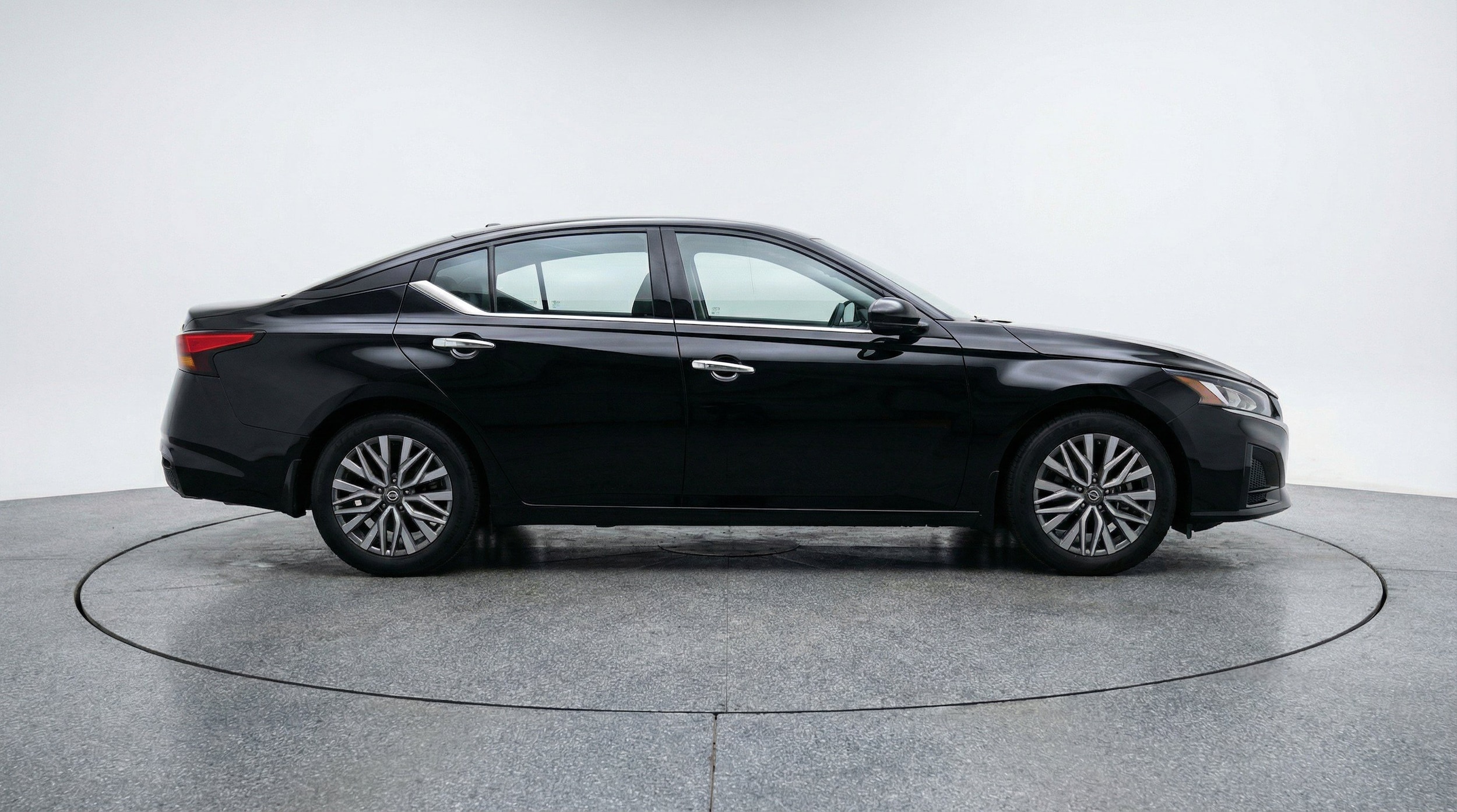 Thumbnail: 2025 Nissan Altima - 11