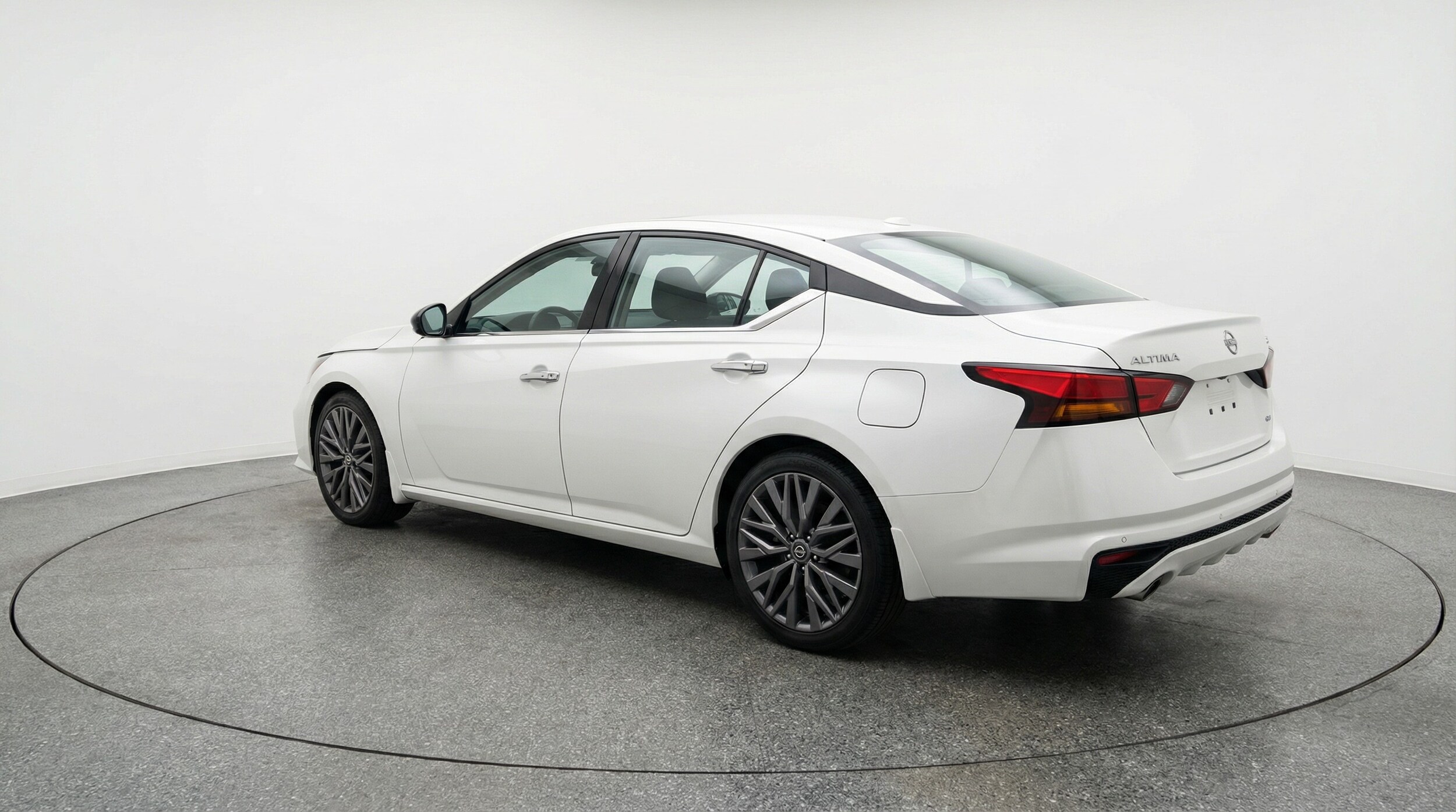 Thumbnail: 2025 Nissan Altima - 5