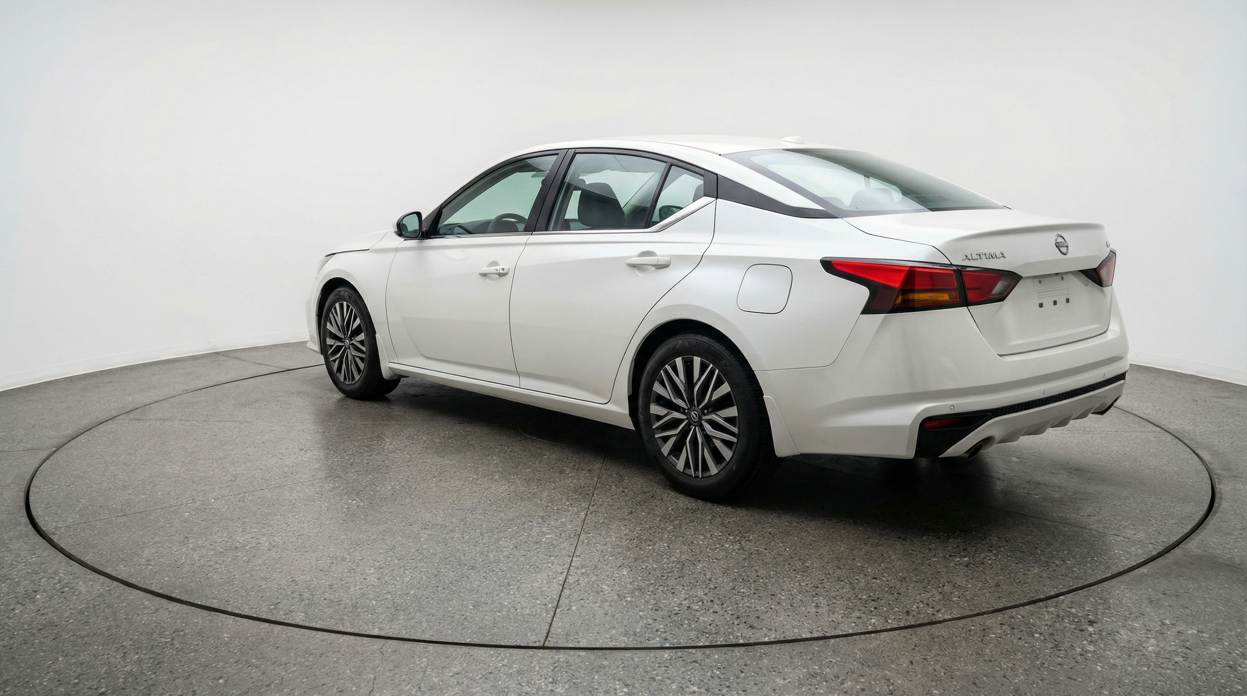 Thumbnail: 2025 Nissan Altima - 5