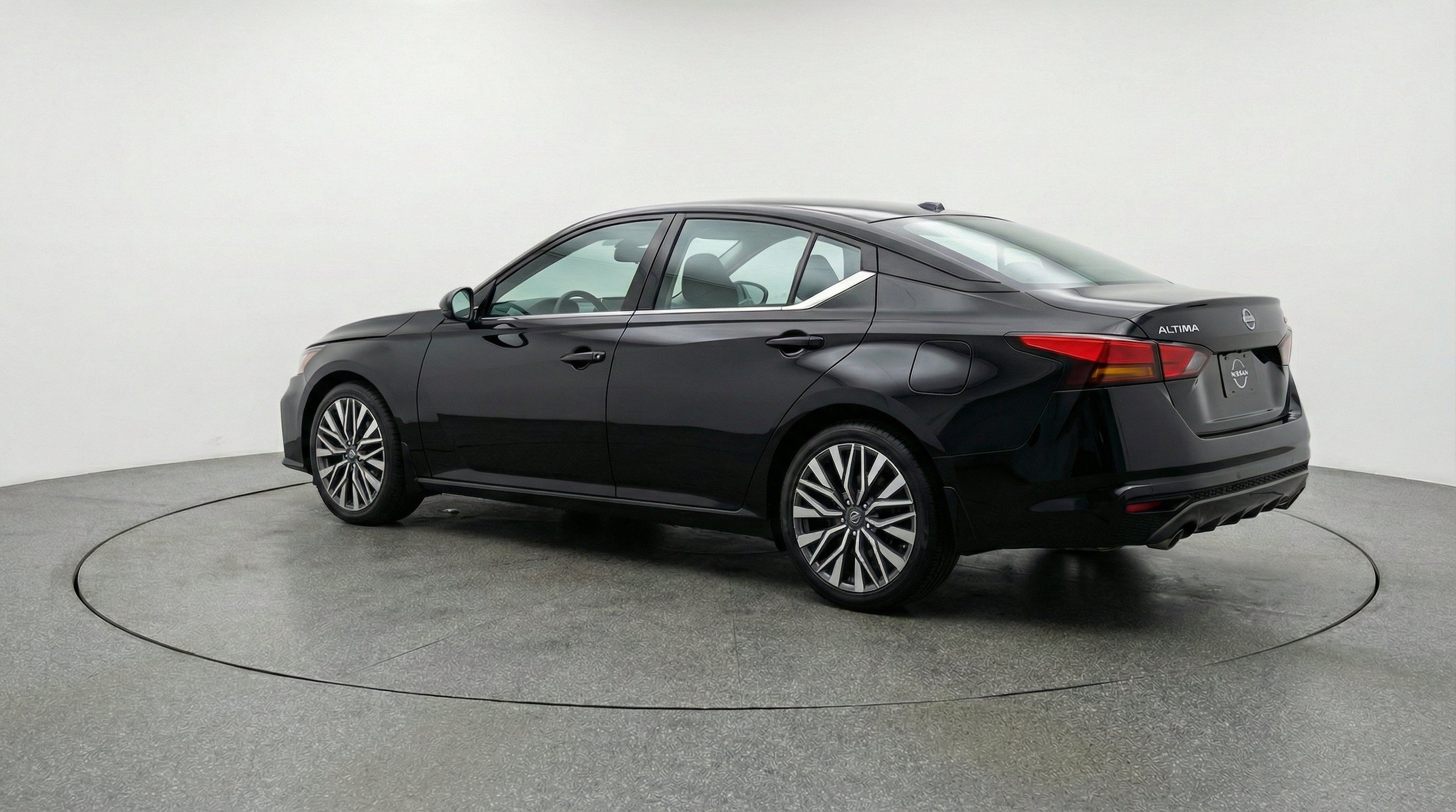 Thumbnail: 2025 Nissan Altima - 6