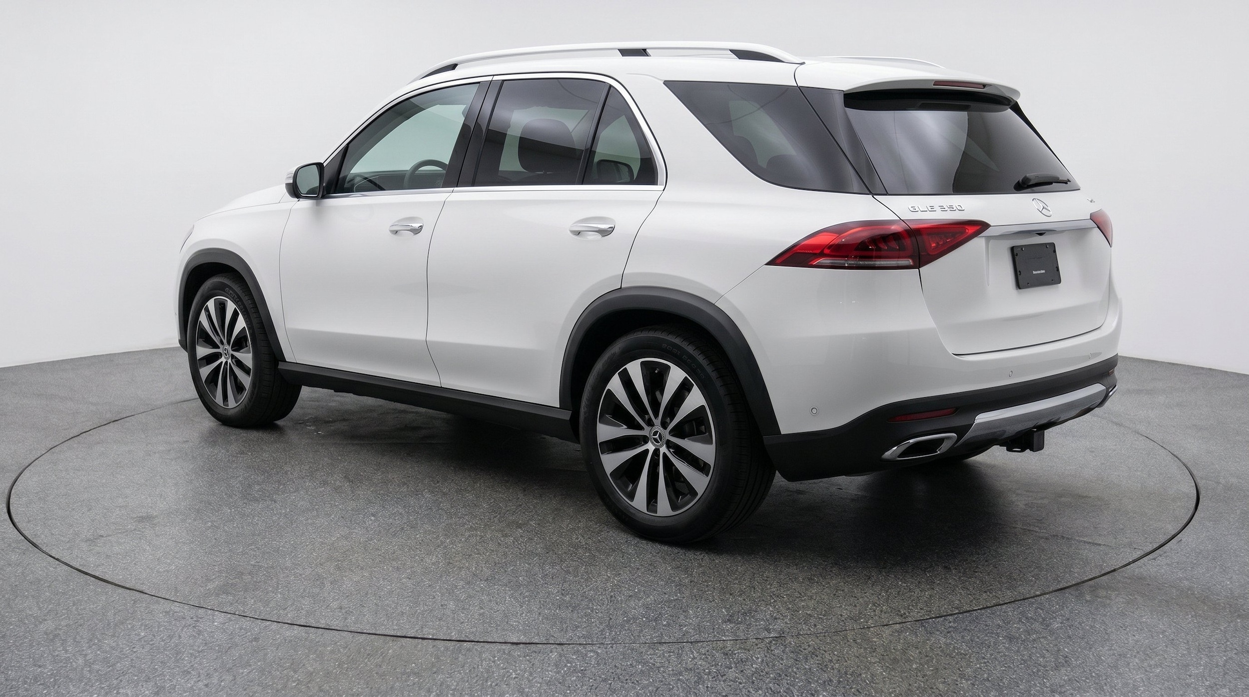 Thumbnail: 2026 Mercedes-Benz GLE - 6