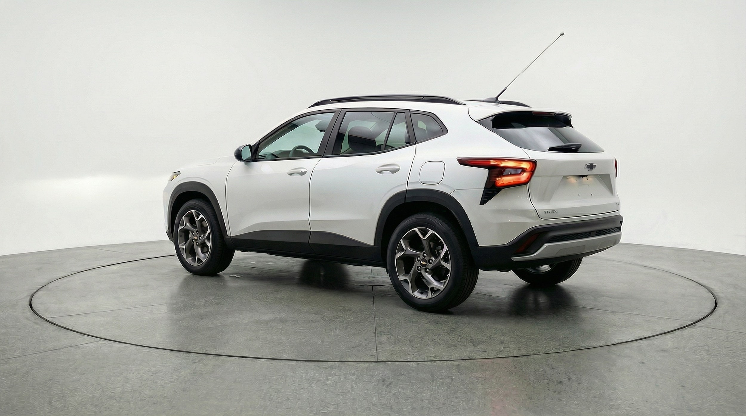 Thumbnail: 2025 Chevrolet Trax - 5