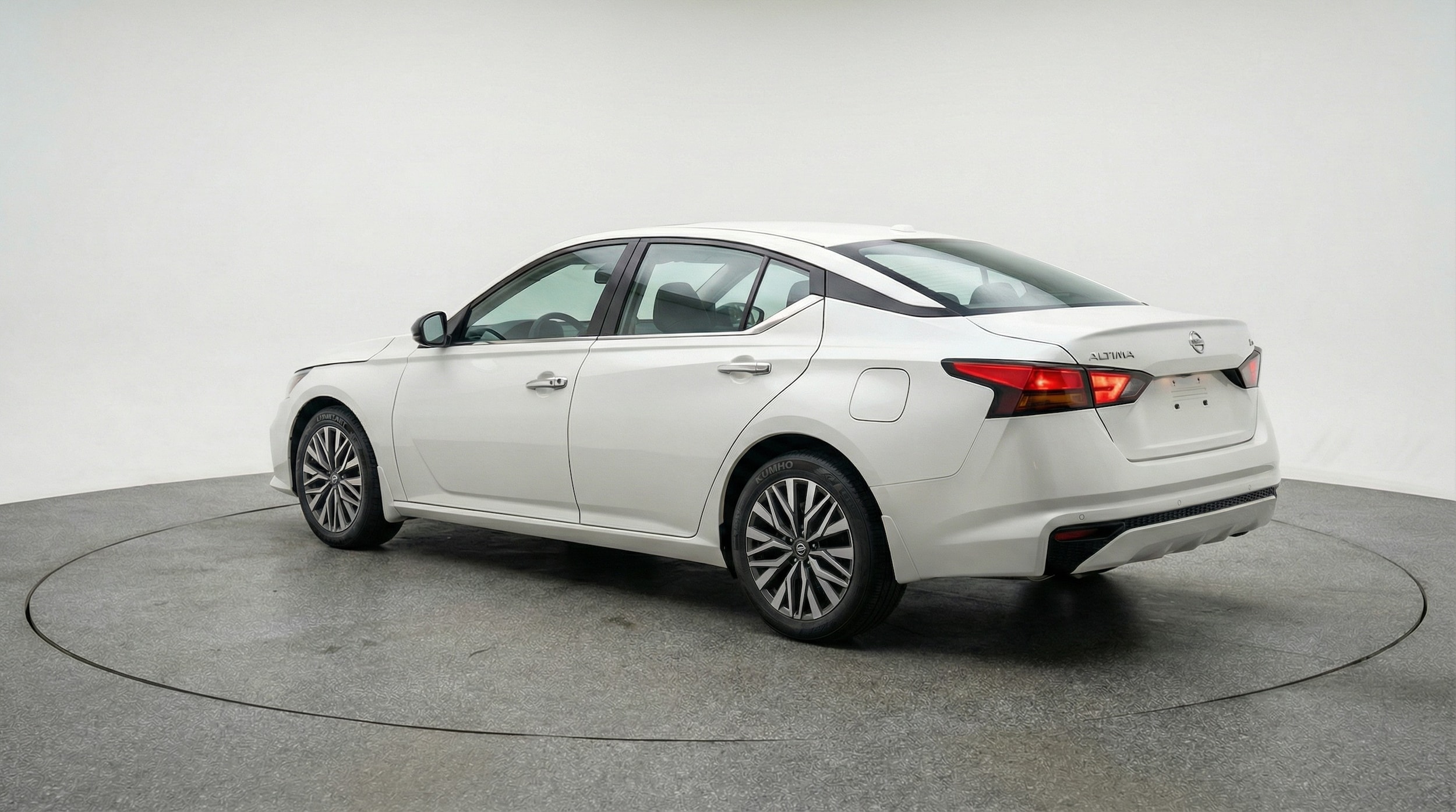 Thumbnail: 2025 Nissan Altima - 5