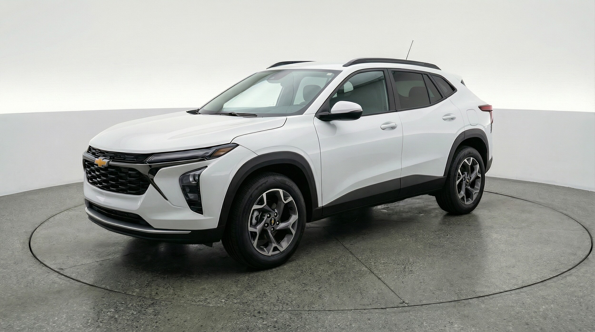 Thumbnail: 2025 Chevrolet Trax - 3