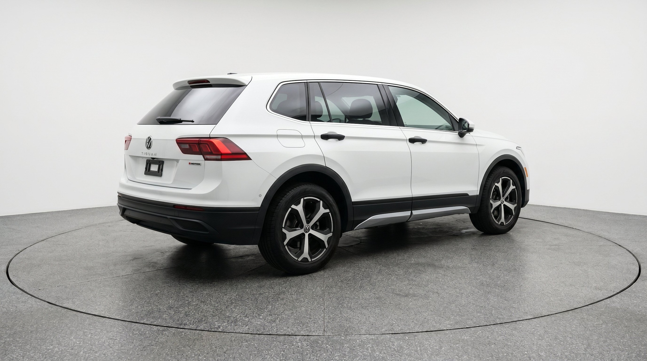 Thumbnail: 2026 Volkswagen Tiguan - 9