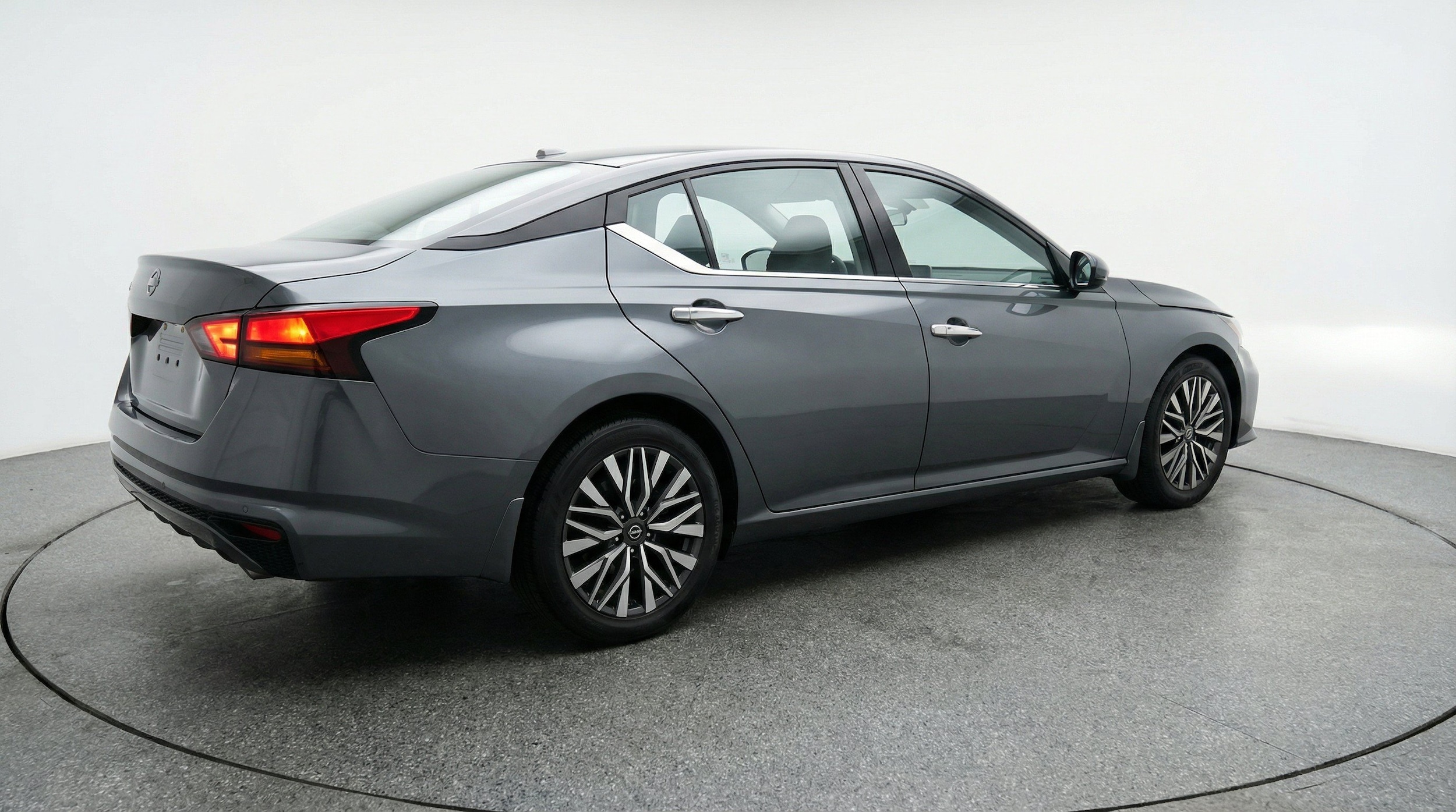 Thumbnail: 2025 Nissan Altima - 9