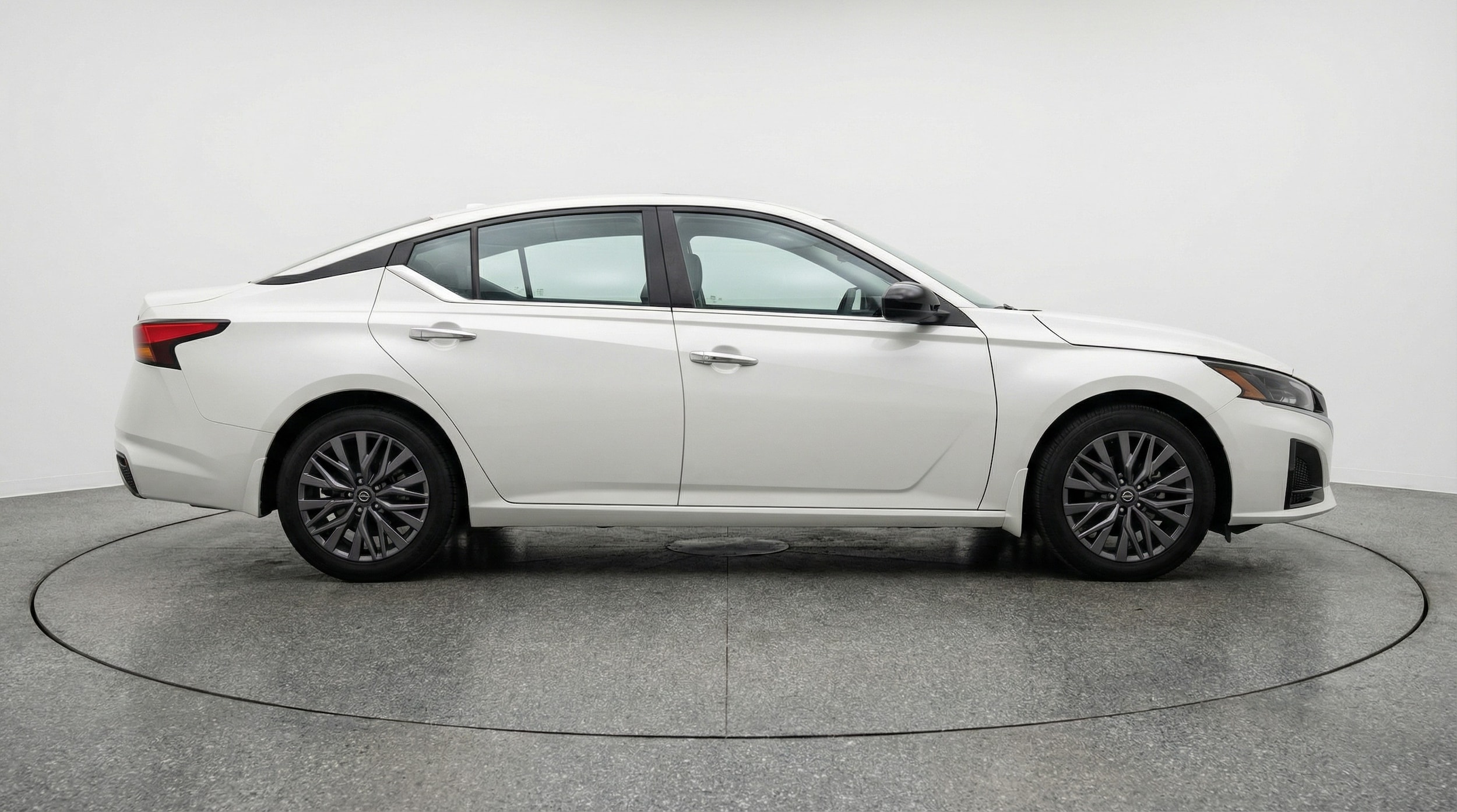 Thumbnail: 2025 Nissan Altima - 8