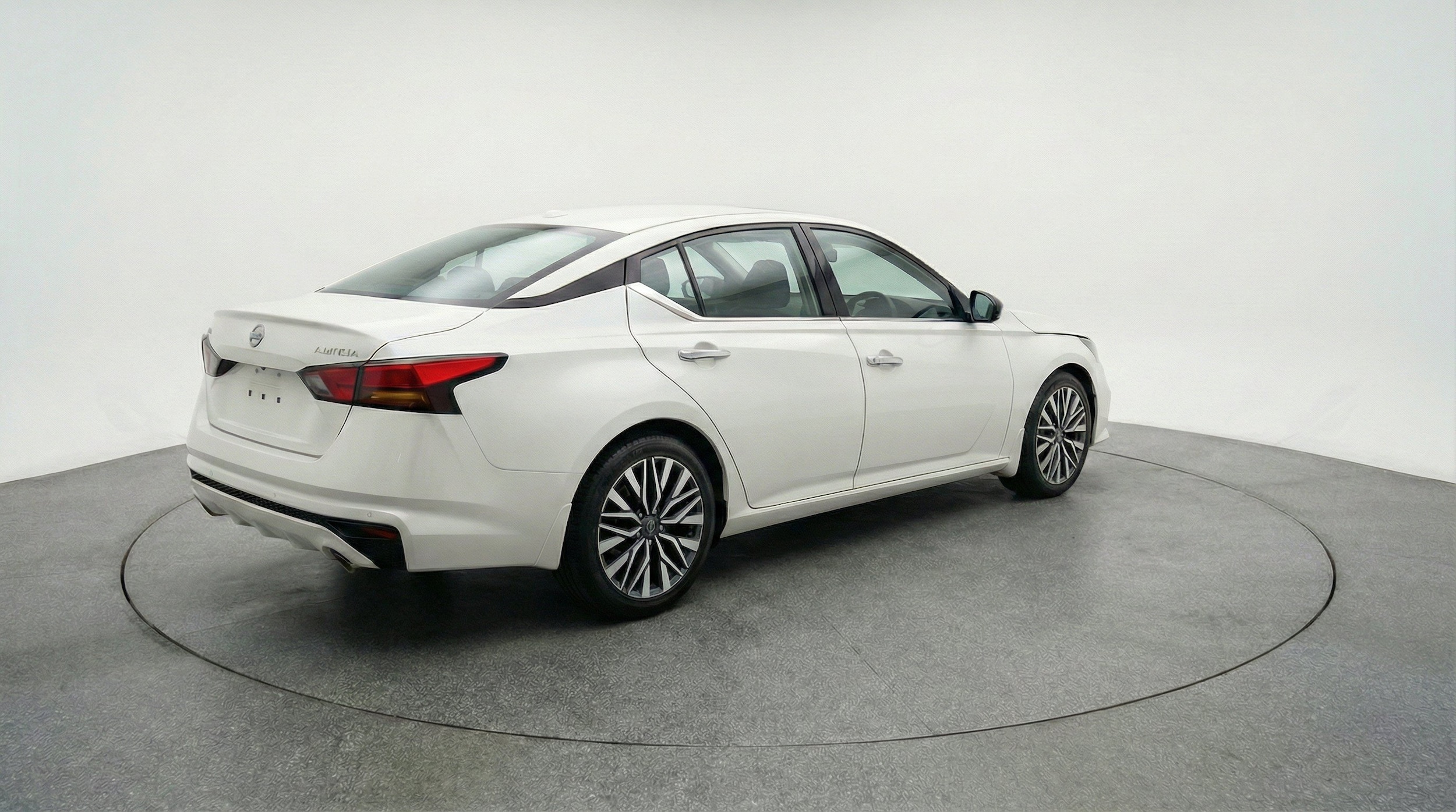 Thumbnail: 2025 Nissan Altima - 9