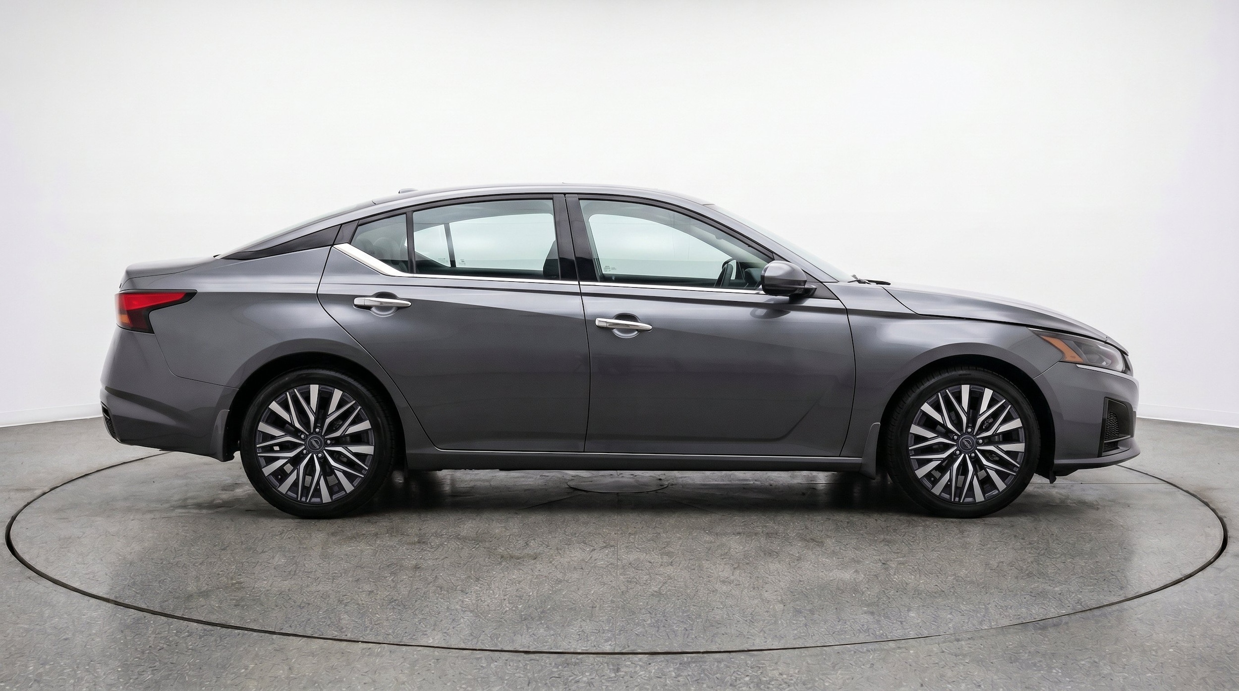 Thumbnail: 2025 Nissan Altima - 10