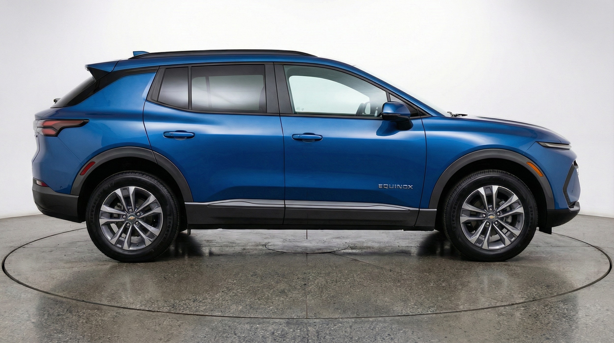 Thumbnail: 2025 Chevrolet Equinox - 8