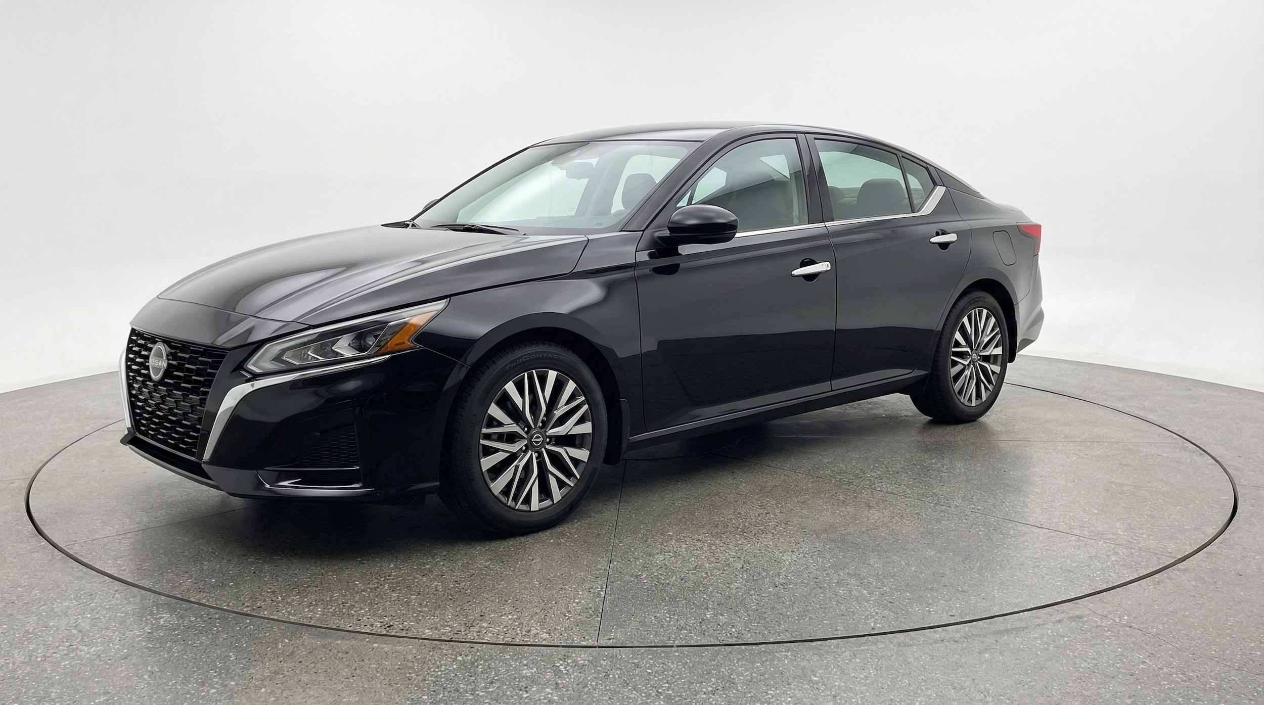 Thumbnail: 2025 Nissan Altima - 3