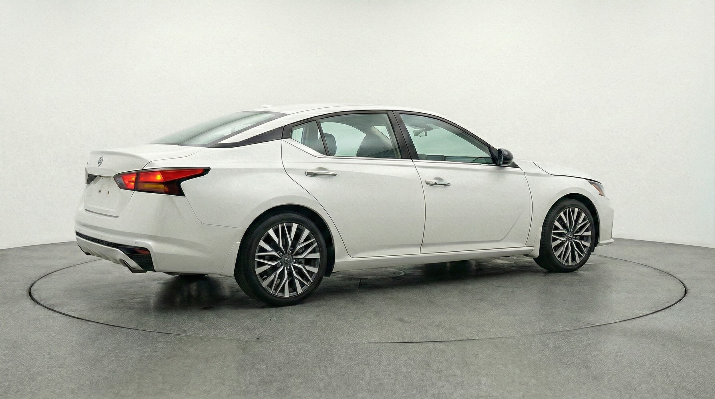 Thumbnail: 2025 Nissan Altima - 7
