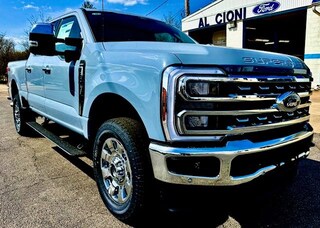 2025 Ford F-350 Lariat Truck Crew Cab