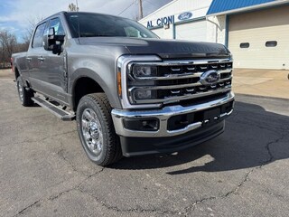 2025 Ford F-250 Lariat Truck Crew Cab