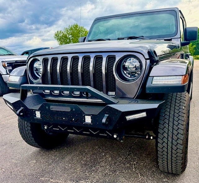 Used 2021 Jeep Wrangler Unlimited Sahara Altitude with VIN 1C4HJXEN4MW652183 for sale in Granville, IL