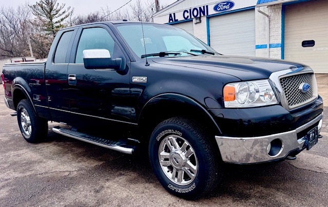 2006 Ford F-150 Lariat's photo