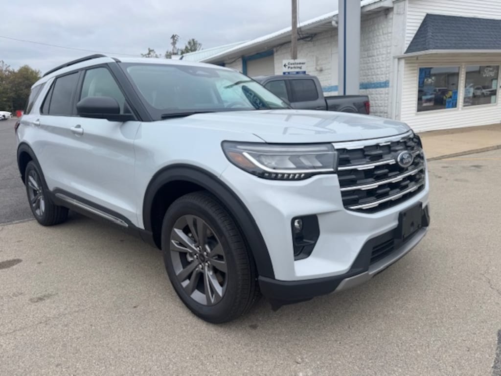 New 2025 Ford Explorer Active SUV