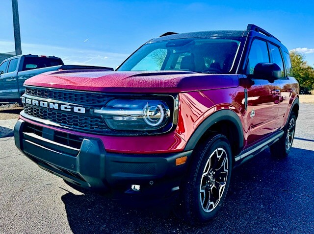 2025 Ford Bronco Sport Outer Banks photo 2
