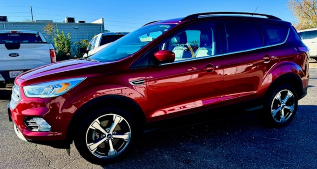 Used 2017 Ford Escape SE SUV