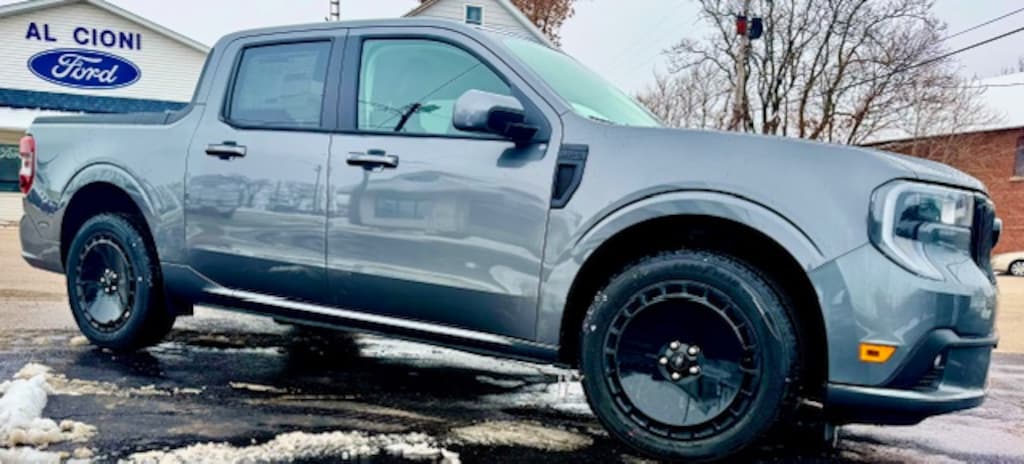 New 2026 Ford Maverick Lobo Standard Truck SuperCrew