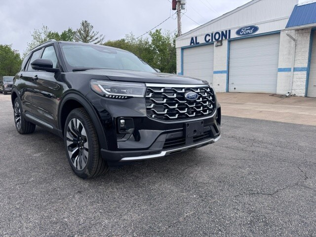 2026 Ford Explorer Platinum 4WD's photo