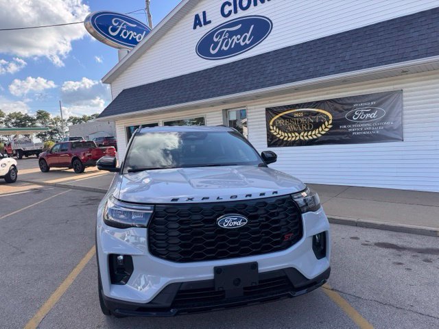 2027 Ford Explorer ST SUV