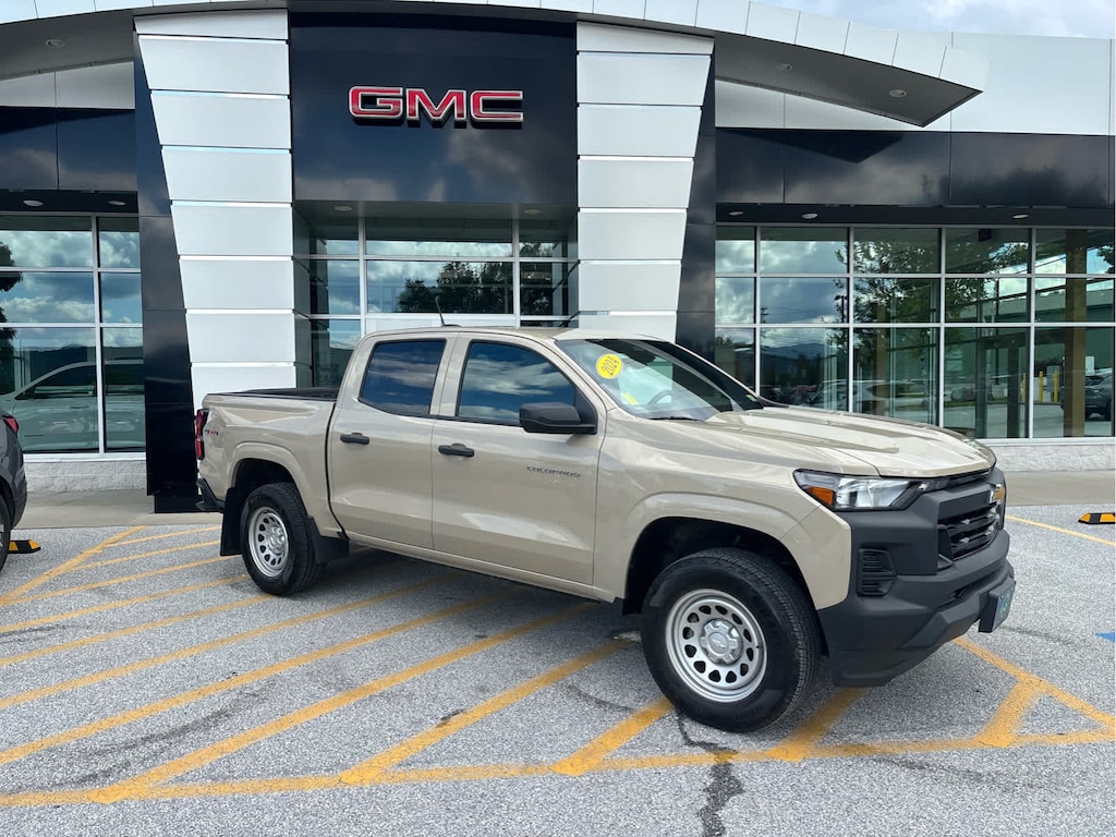 Used 2024 Chevrolet Colorado WT Truck