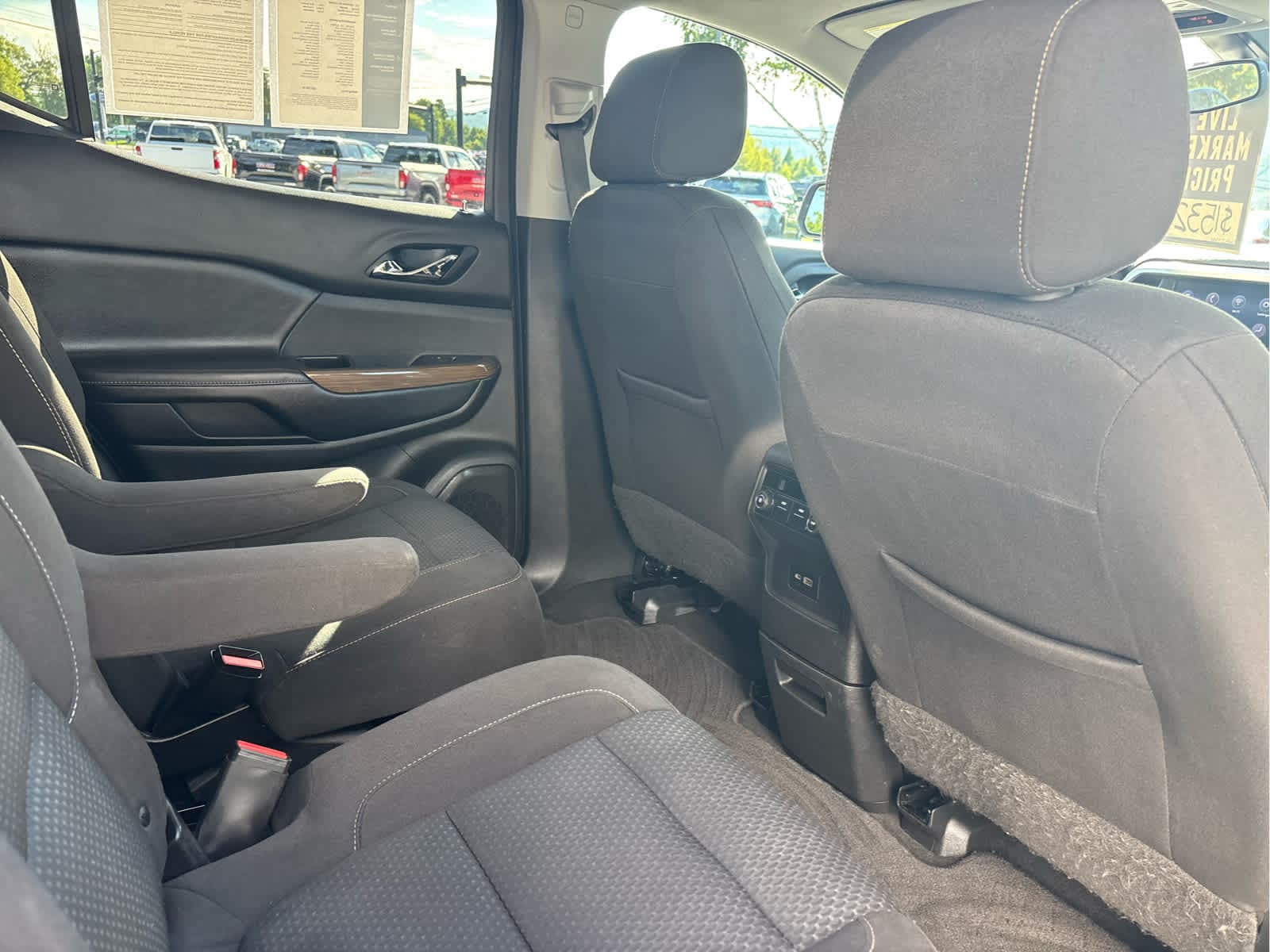 2020 GMC Acadia SLE - Photo 25