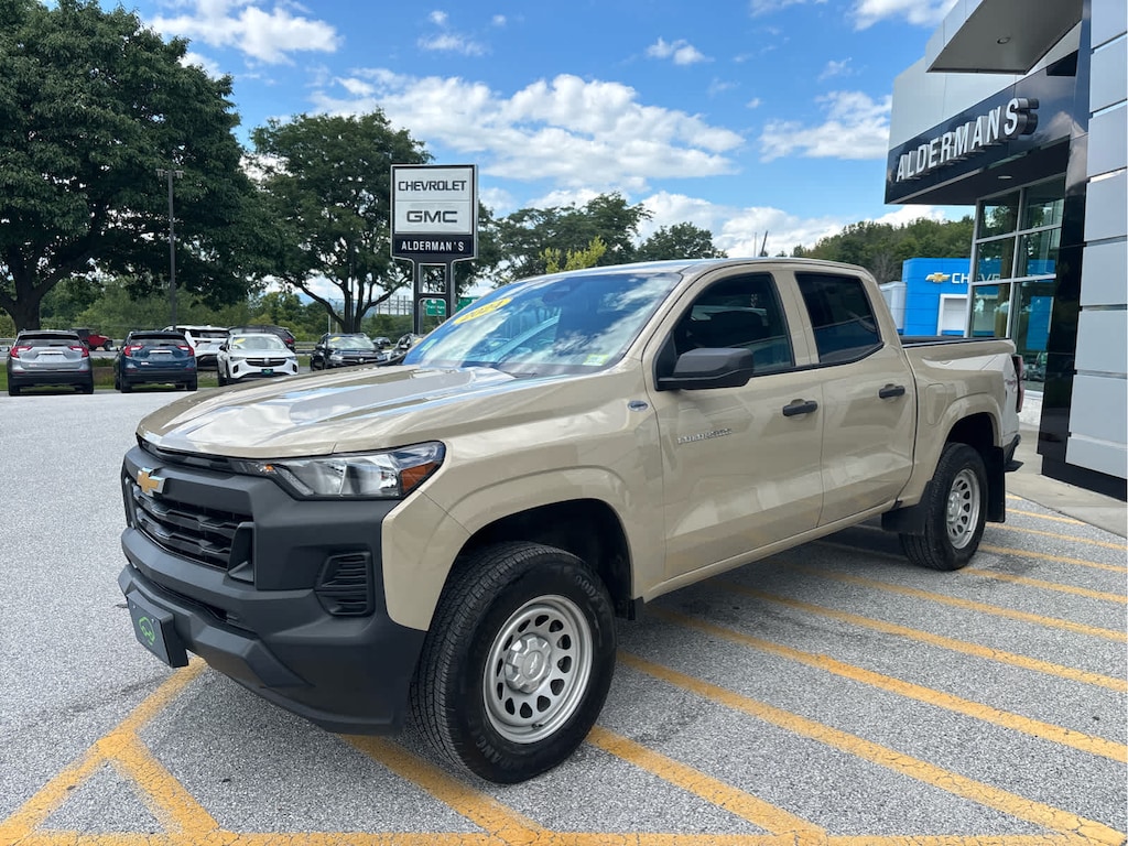 Used 2024 Chevrolet Colorado WT Truck