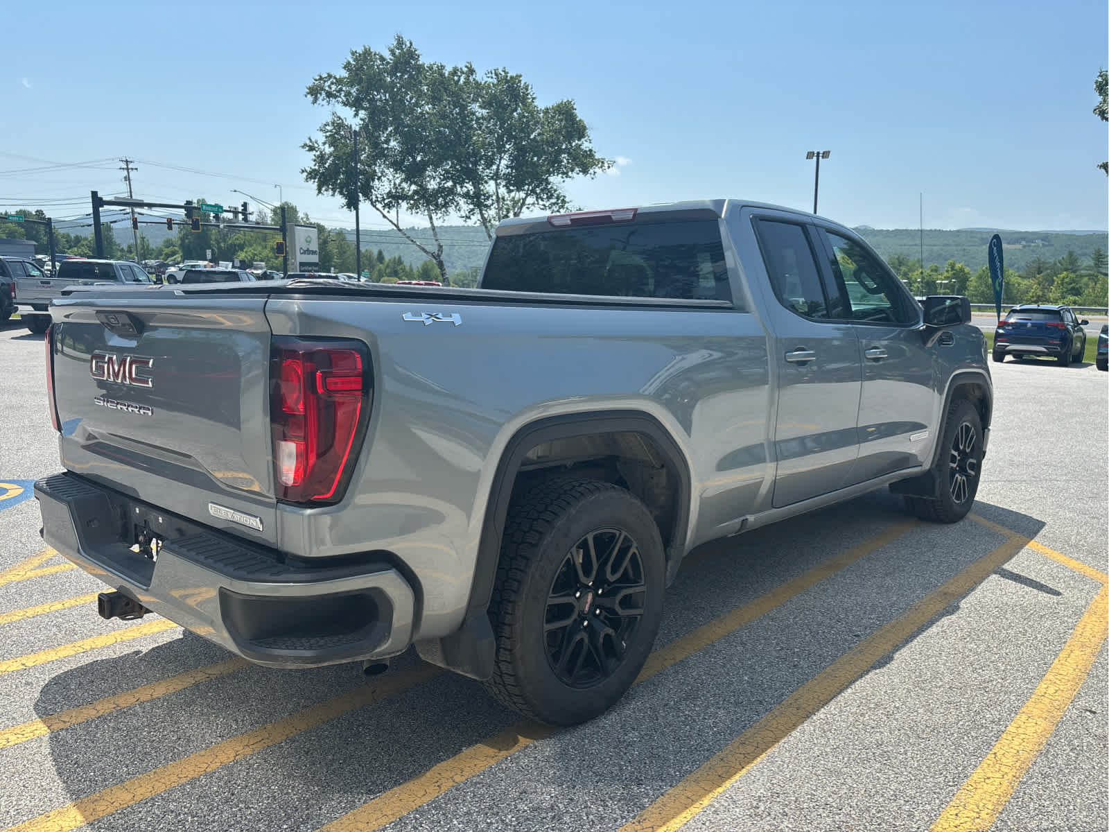 2023 GMC Sierra 1500 Elevation - Photo 8