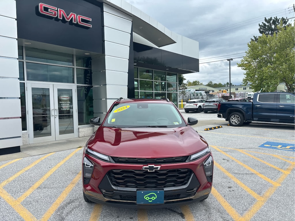 Used 2024 Chevrolet Trax Activ SUV