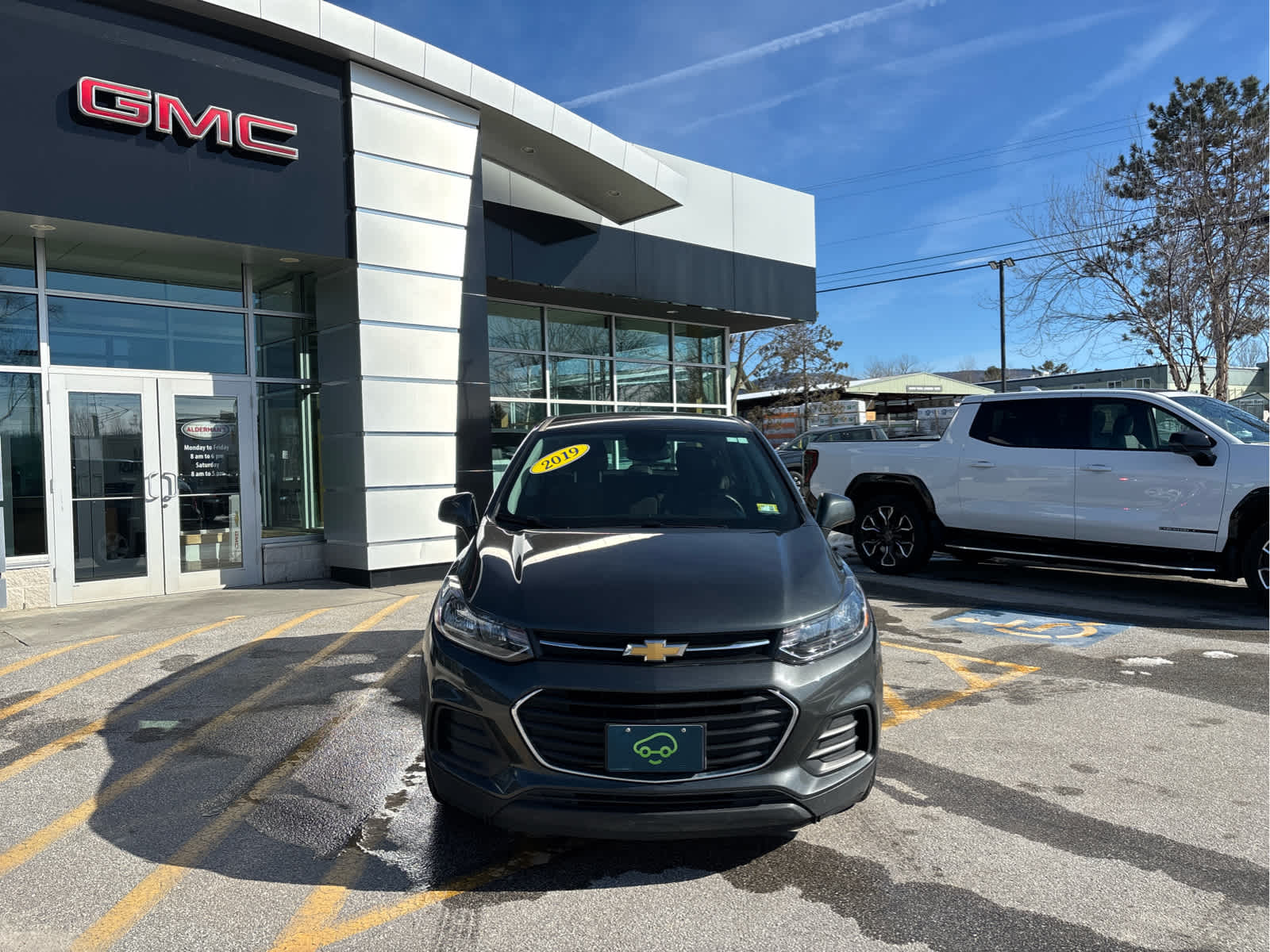 Used 2019 Chevrolet Trax LS with VIN 3GNCJKSBXKL389442 for sale in Rutland, VT