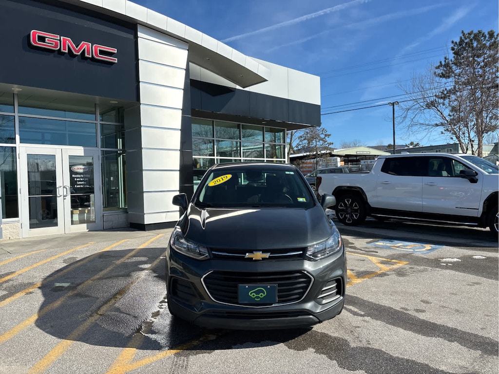 Used 2019 Chevrolet Trax LS SUV