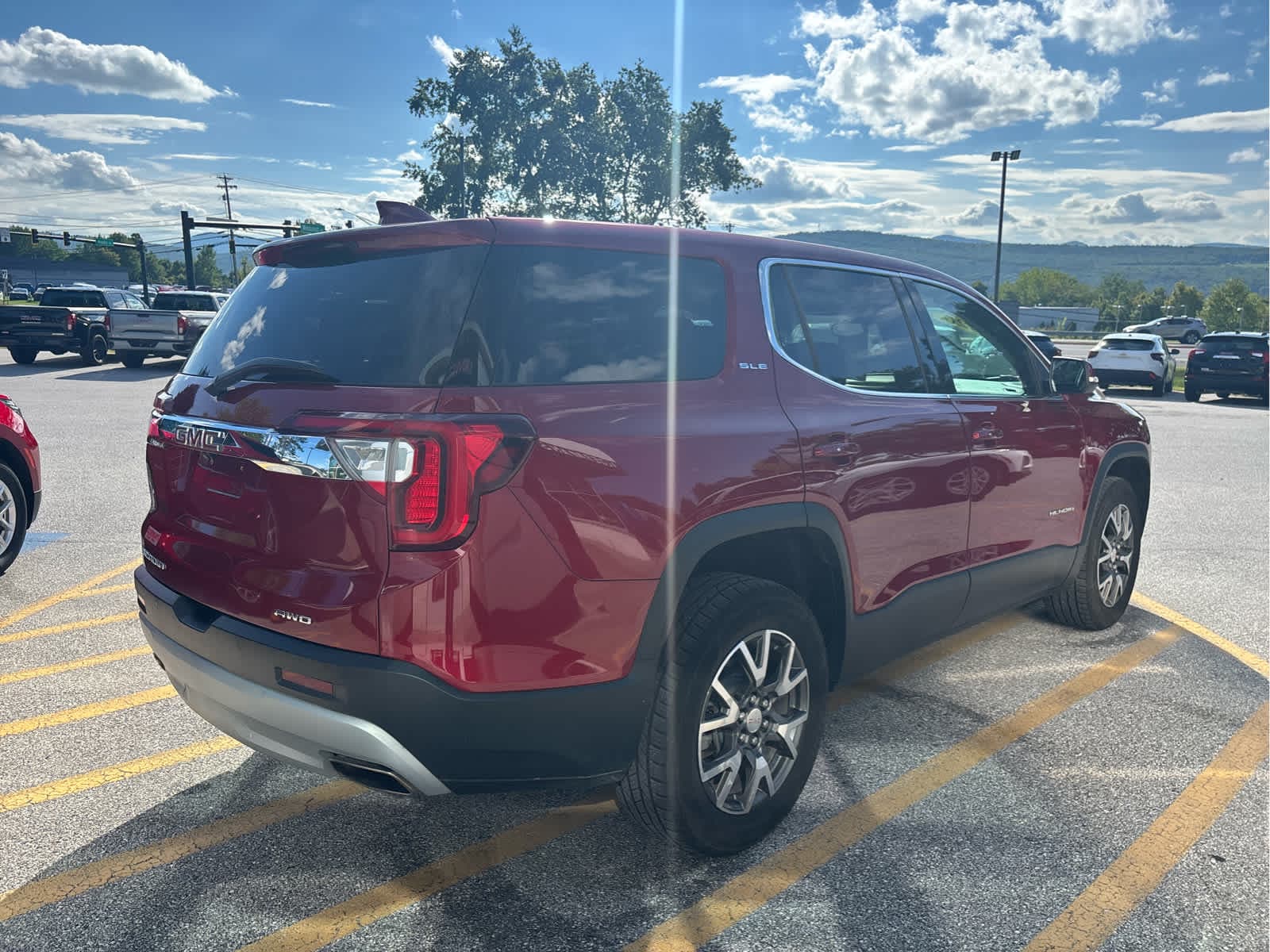 2020 GMC Acadia SLE - Photo 8