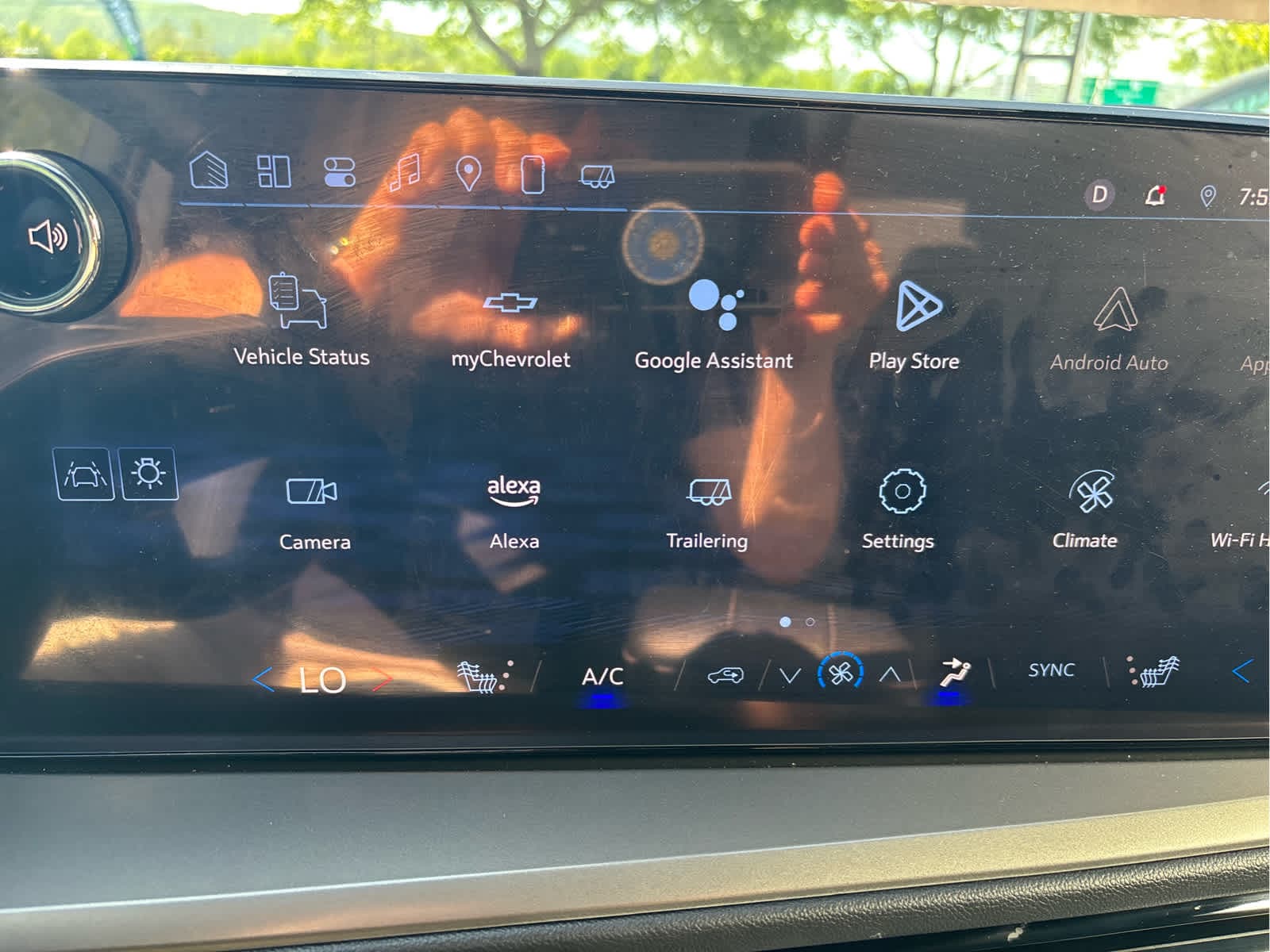 2025 Chevrolet Traverse LT - Photo 14