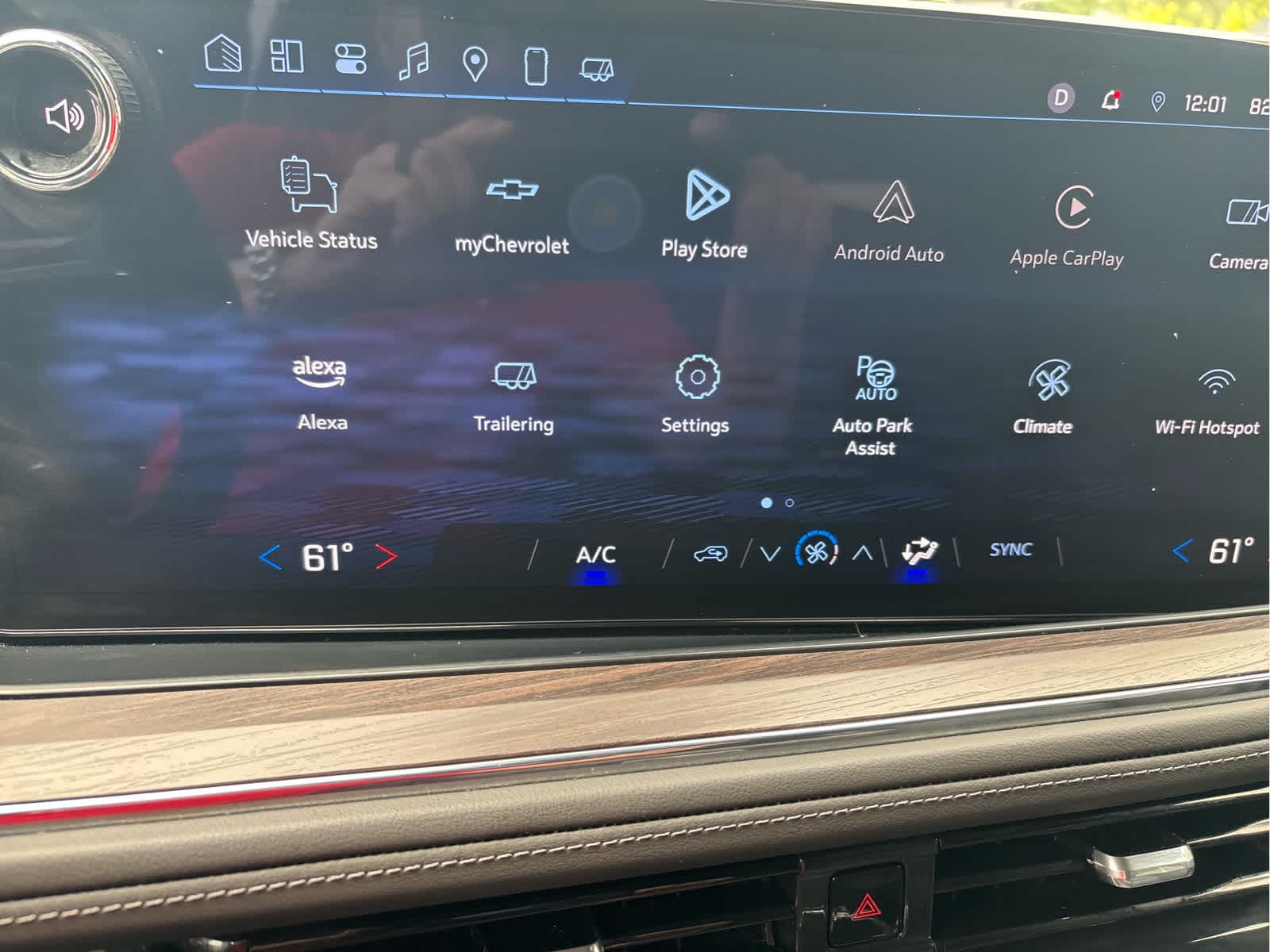 2025 Chevrolet Suburban LS - Photo 14
