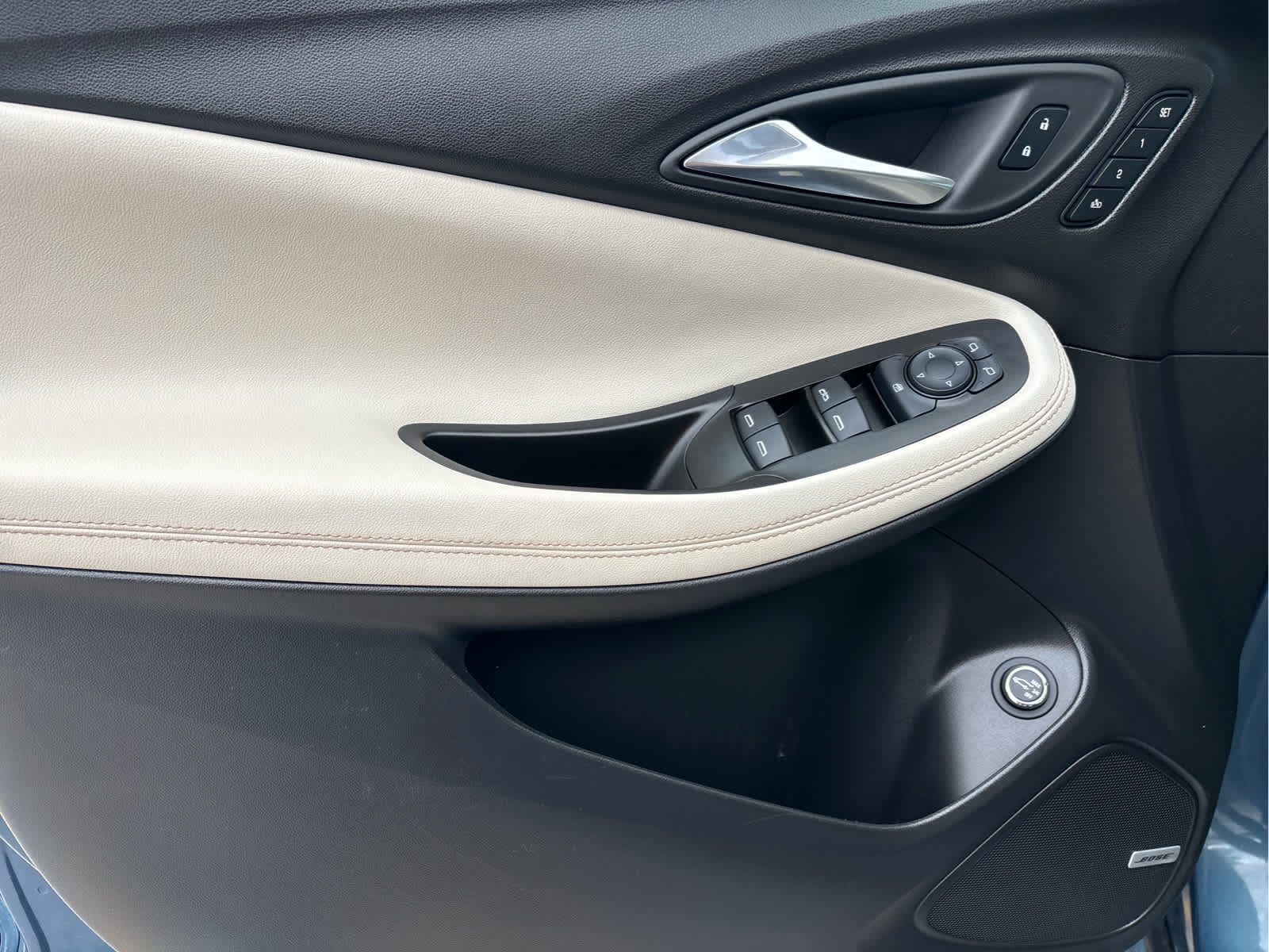 2024 Buick Encore GX Avenir - Photo 19
