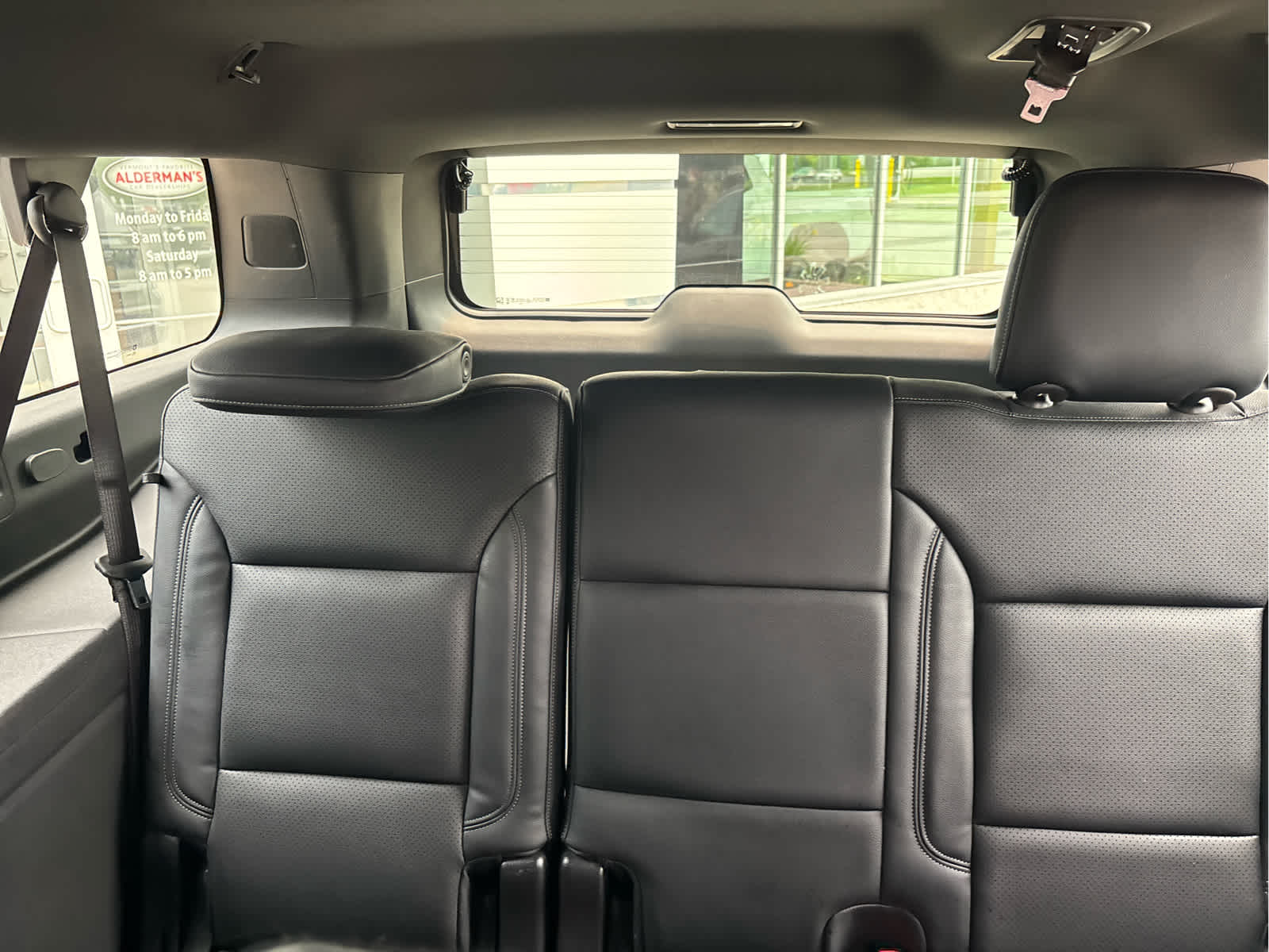 2025 Chevrolet Suburban LS - Photo 22