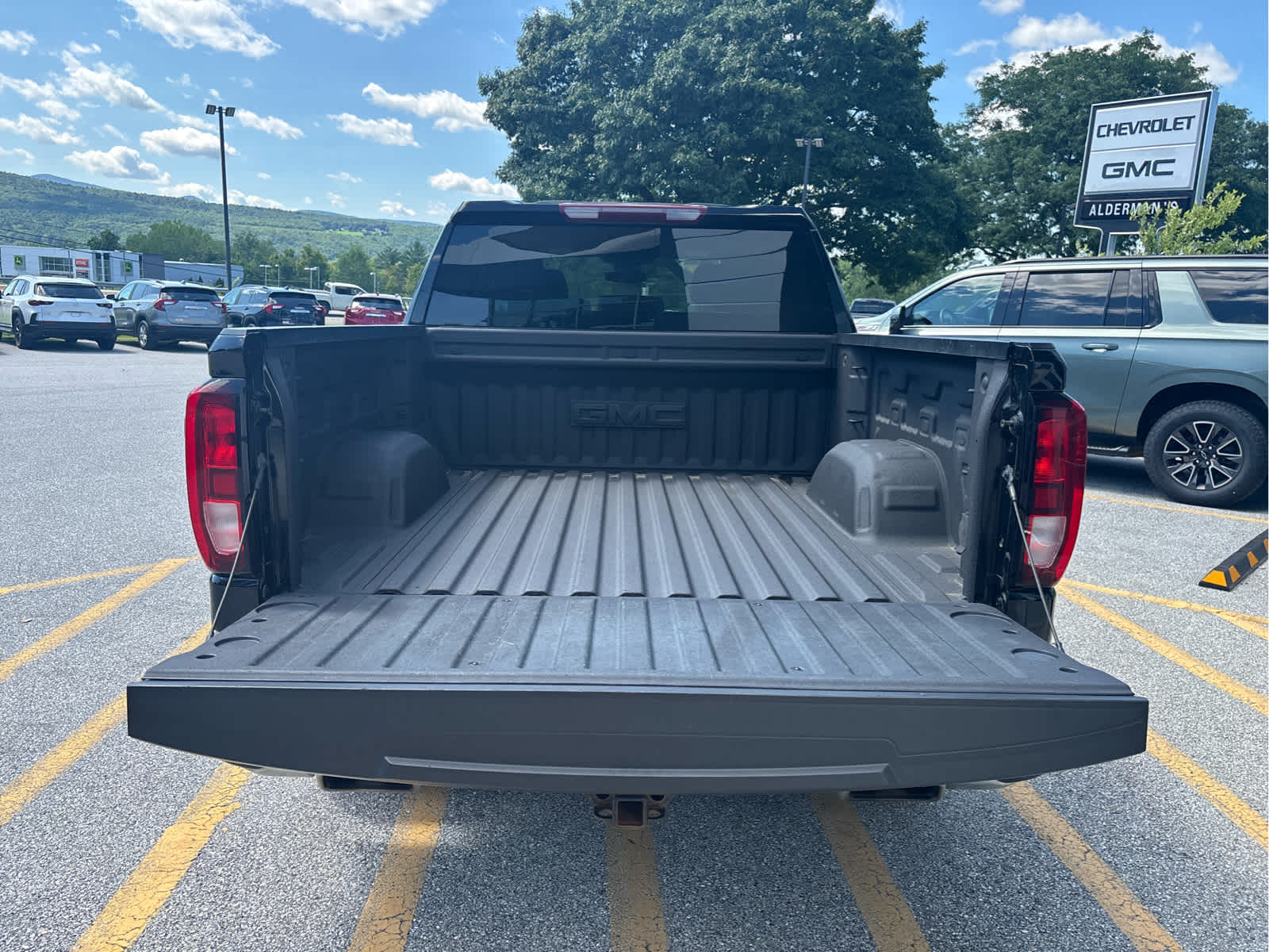 2023 GMC Sierra 1500 SLE - Photo 7