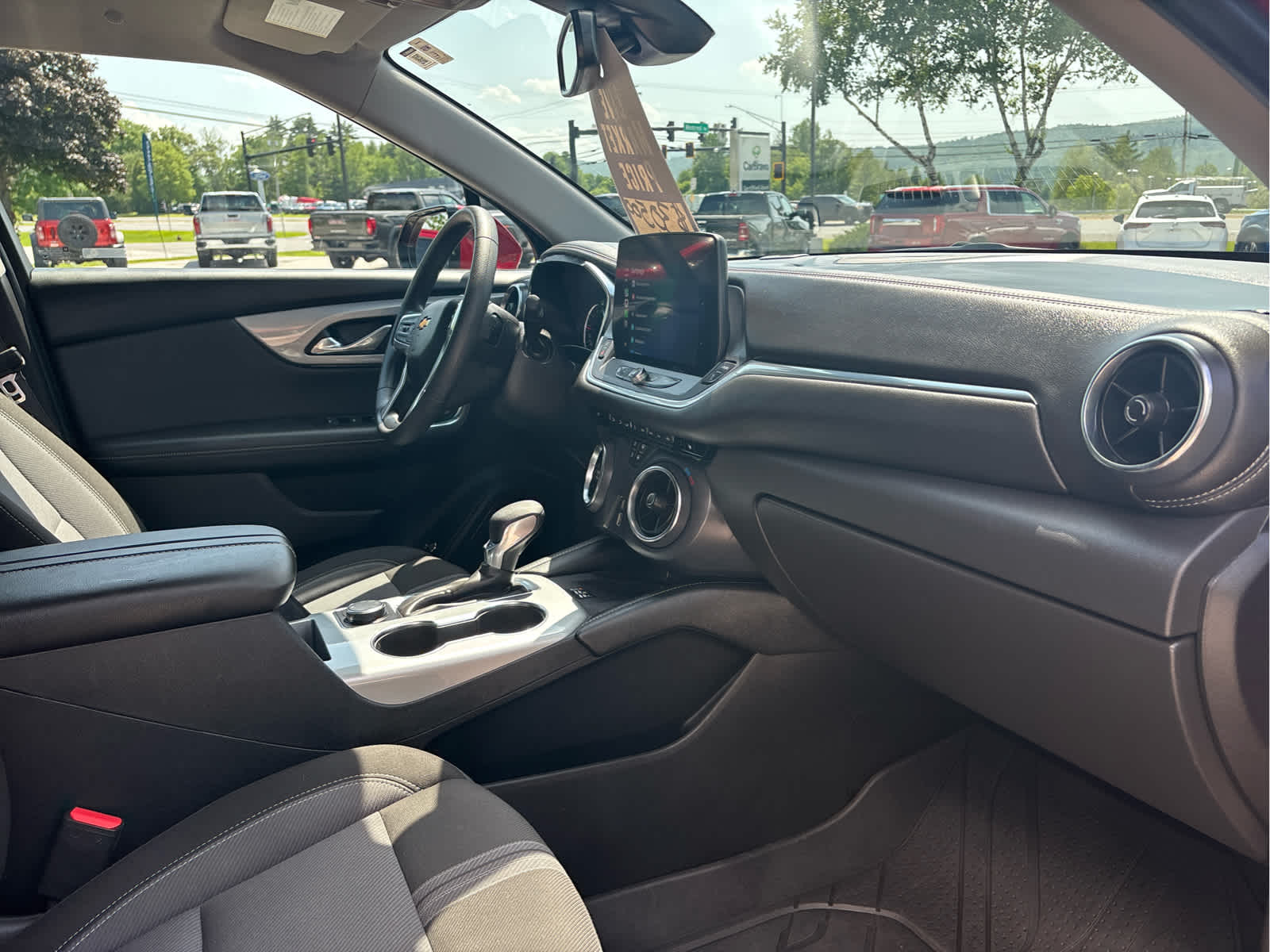 2025 Chevrolet Blazer 2LT - Photo 25
