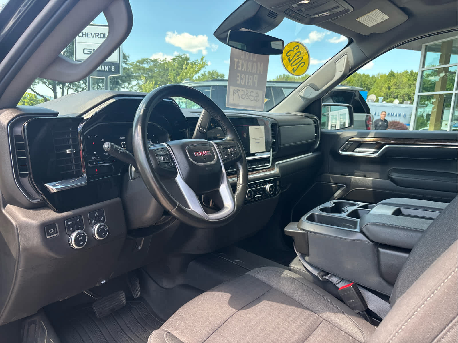 2023 GMC Sierra 1500 SLE - Photo 10