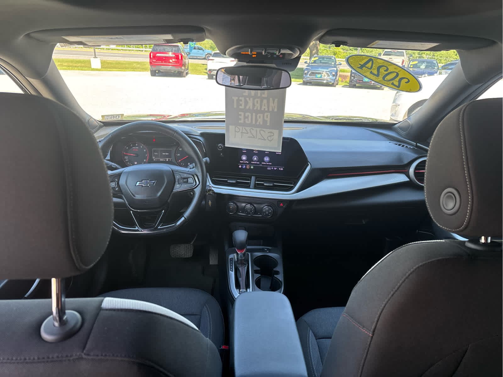2024 Chevrolet Trax RS - Photo 22