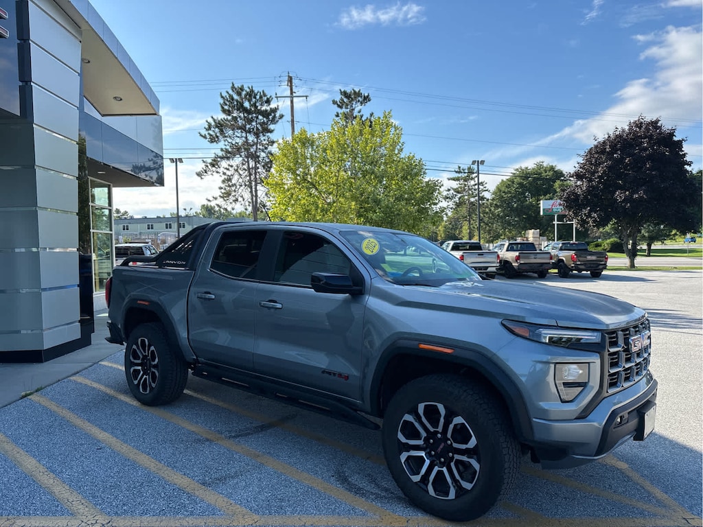 Used 2025 GMC Canyon AT4 Truck